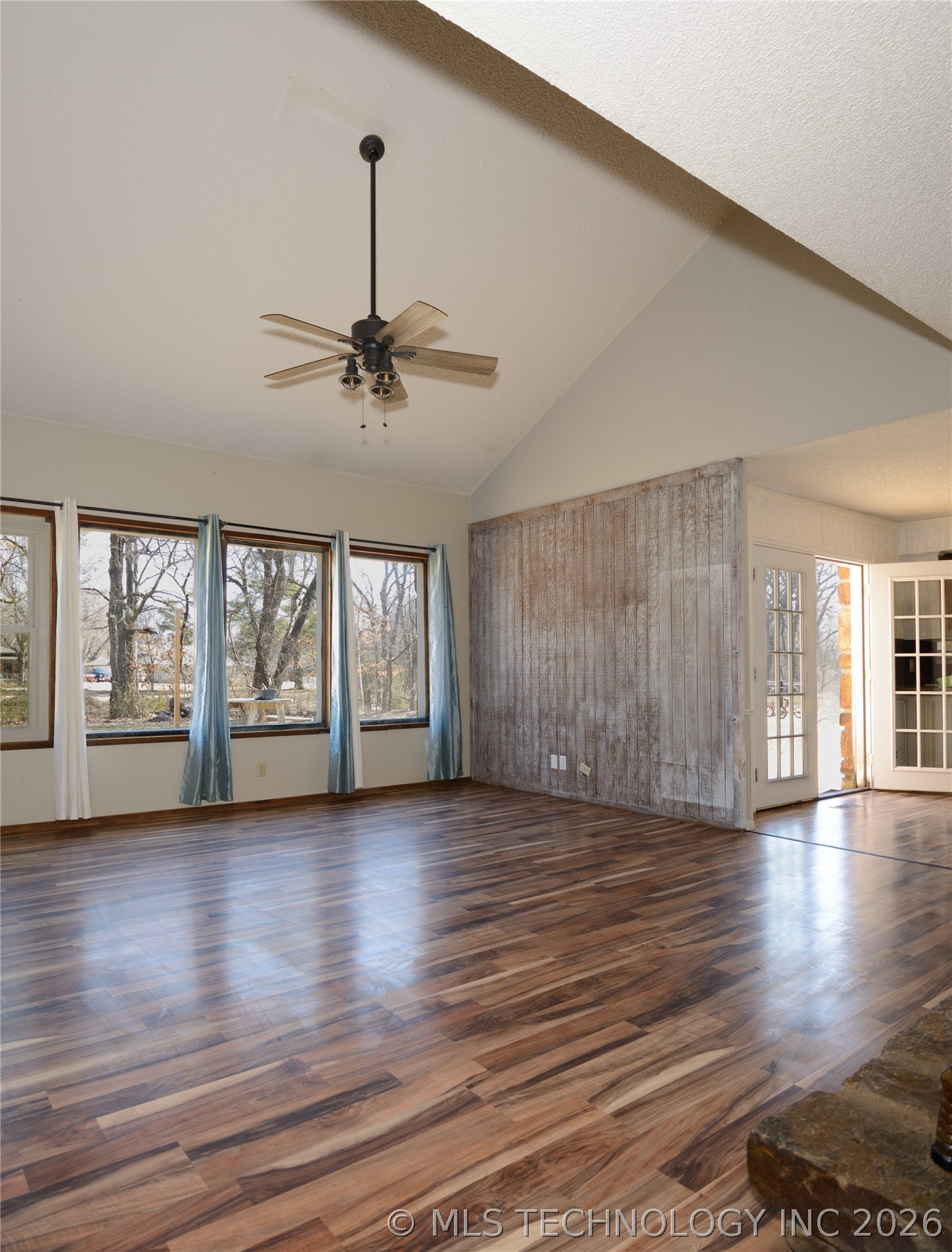 6137 S 219th East Avenue Property Photo 11