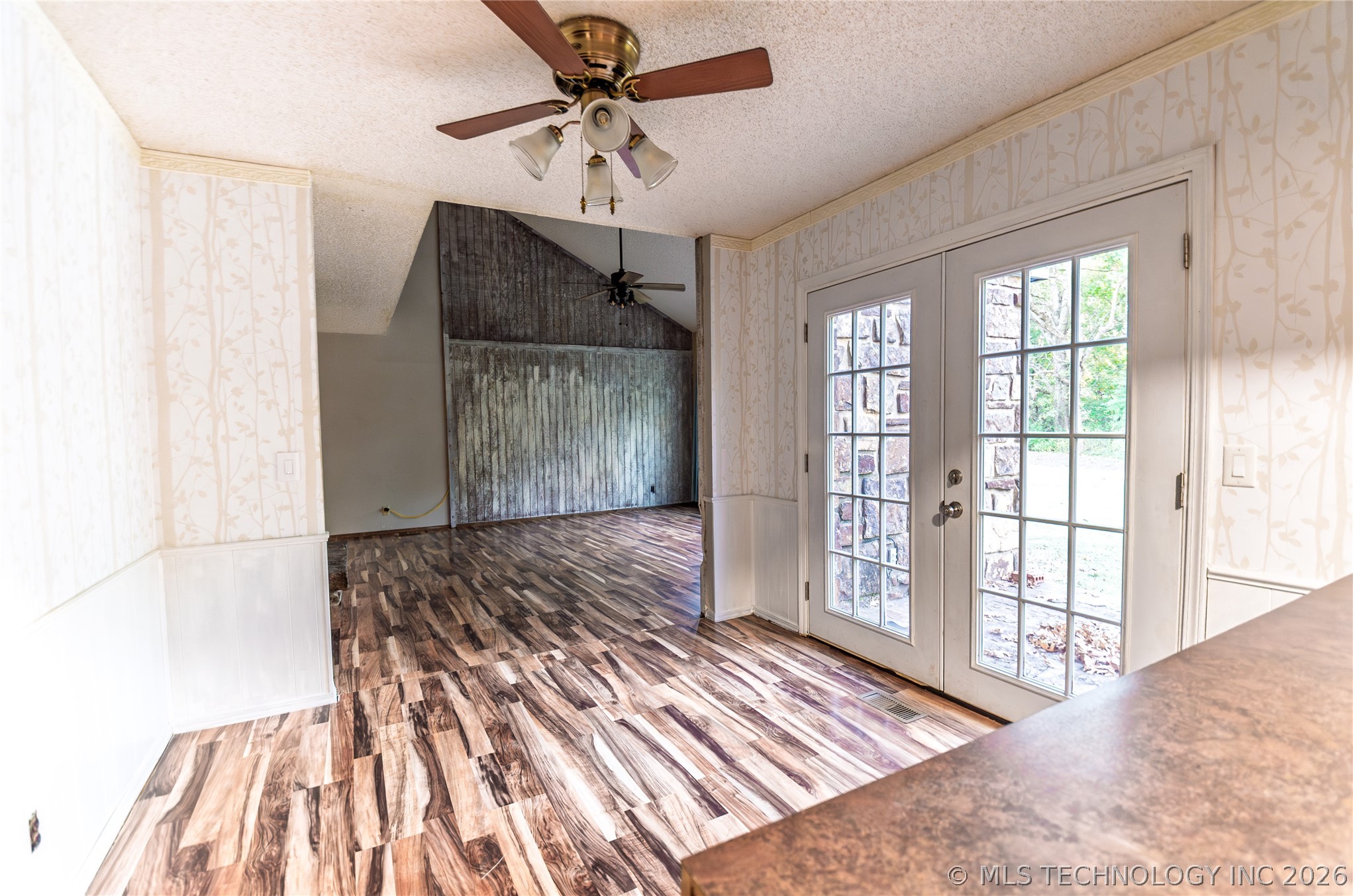 6137 S 219th East Avenue Property Photo 16