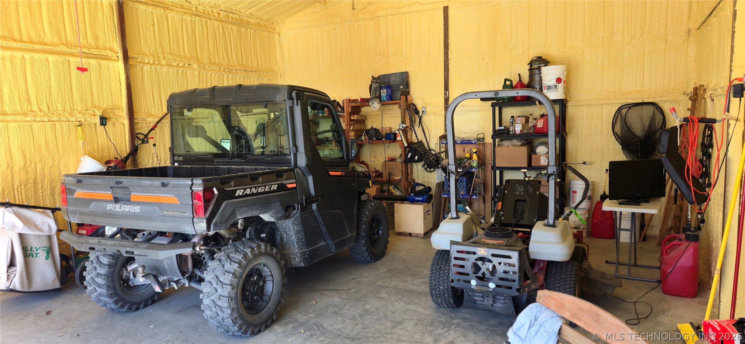 114305 S 4209 Property Photo 17