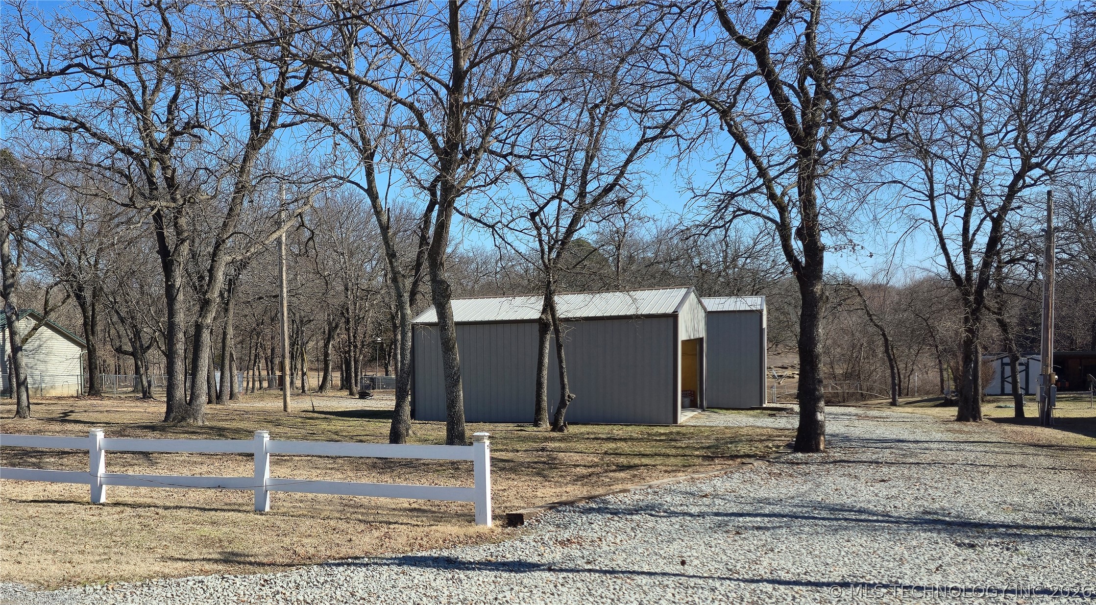 114305 S 4209 Property Photo 38