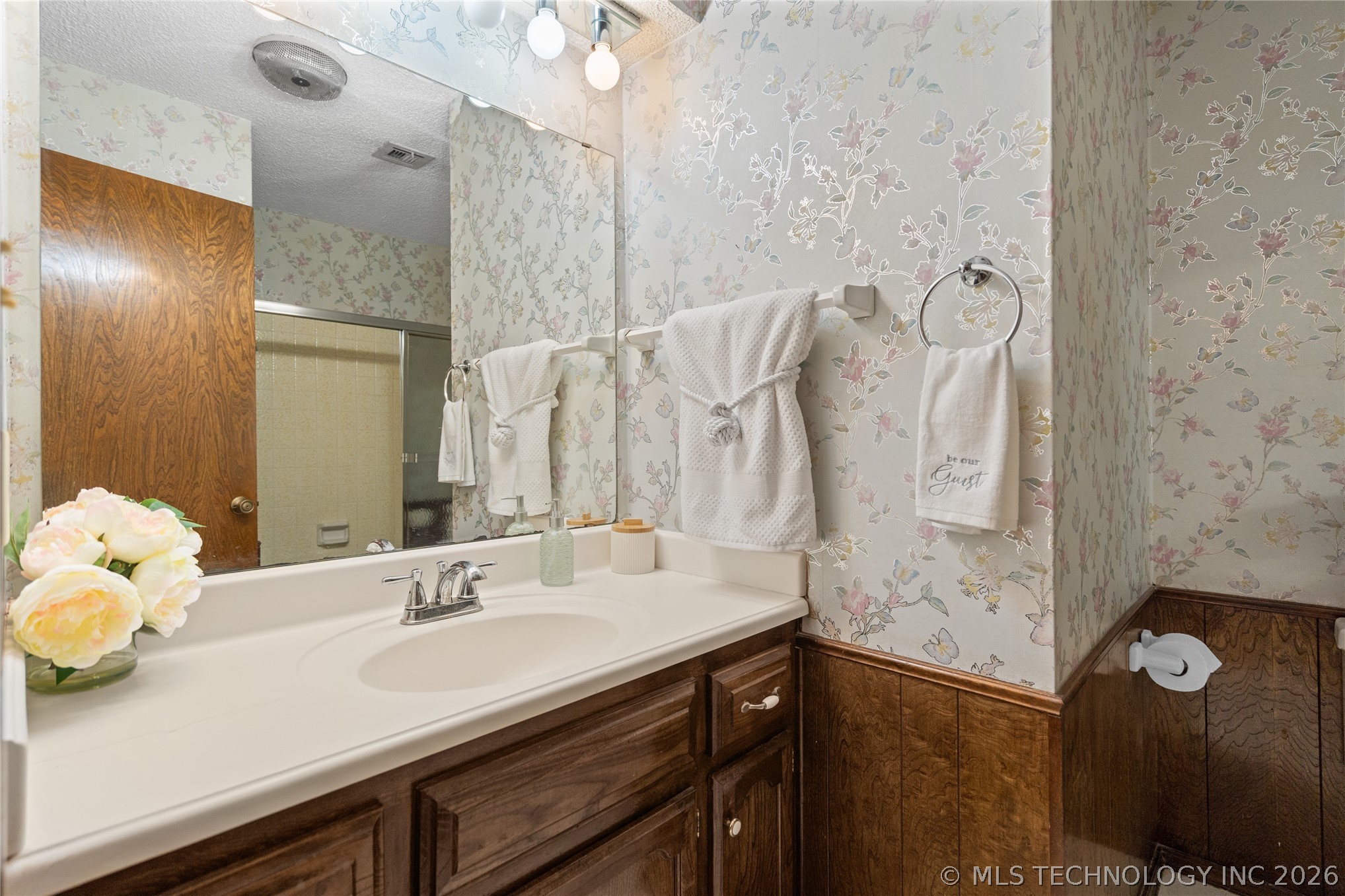 3133 Woodside Property Photo 20