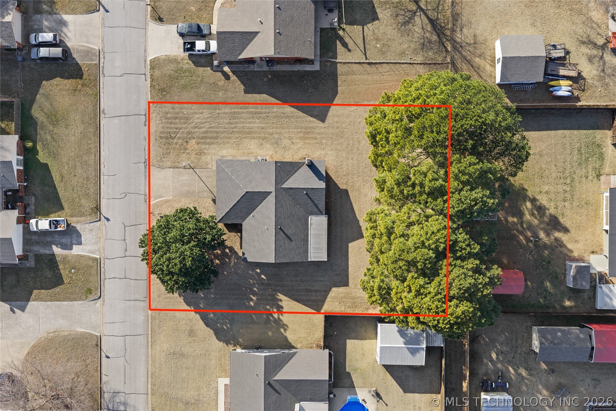 3133 Woodside Property Photo 33