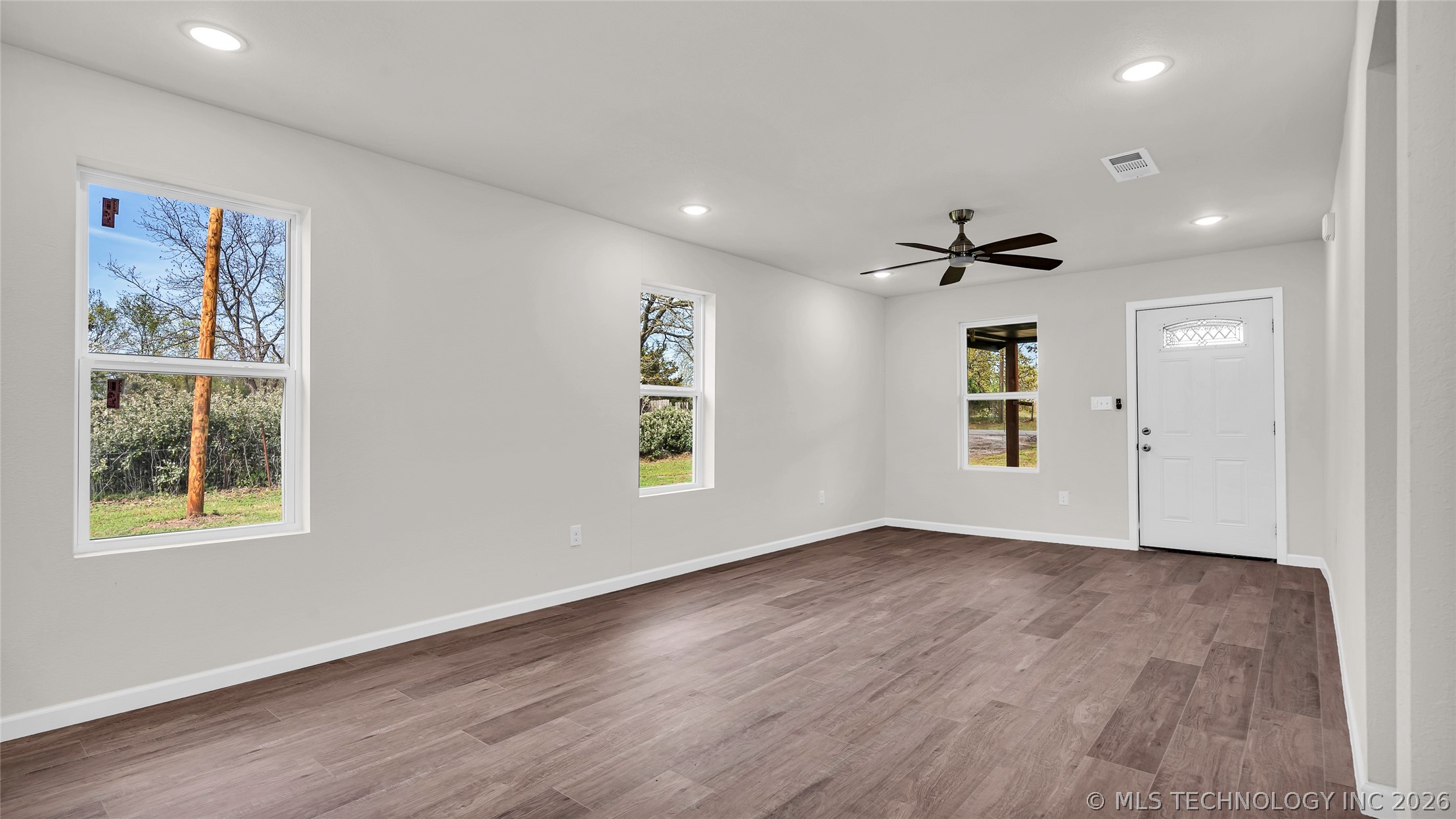 2615 N Rancho Lane Property Photo 11