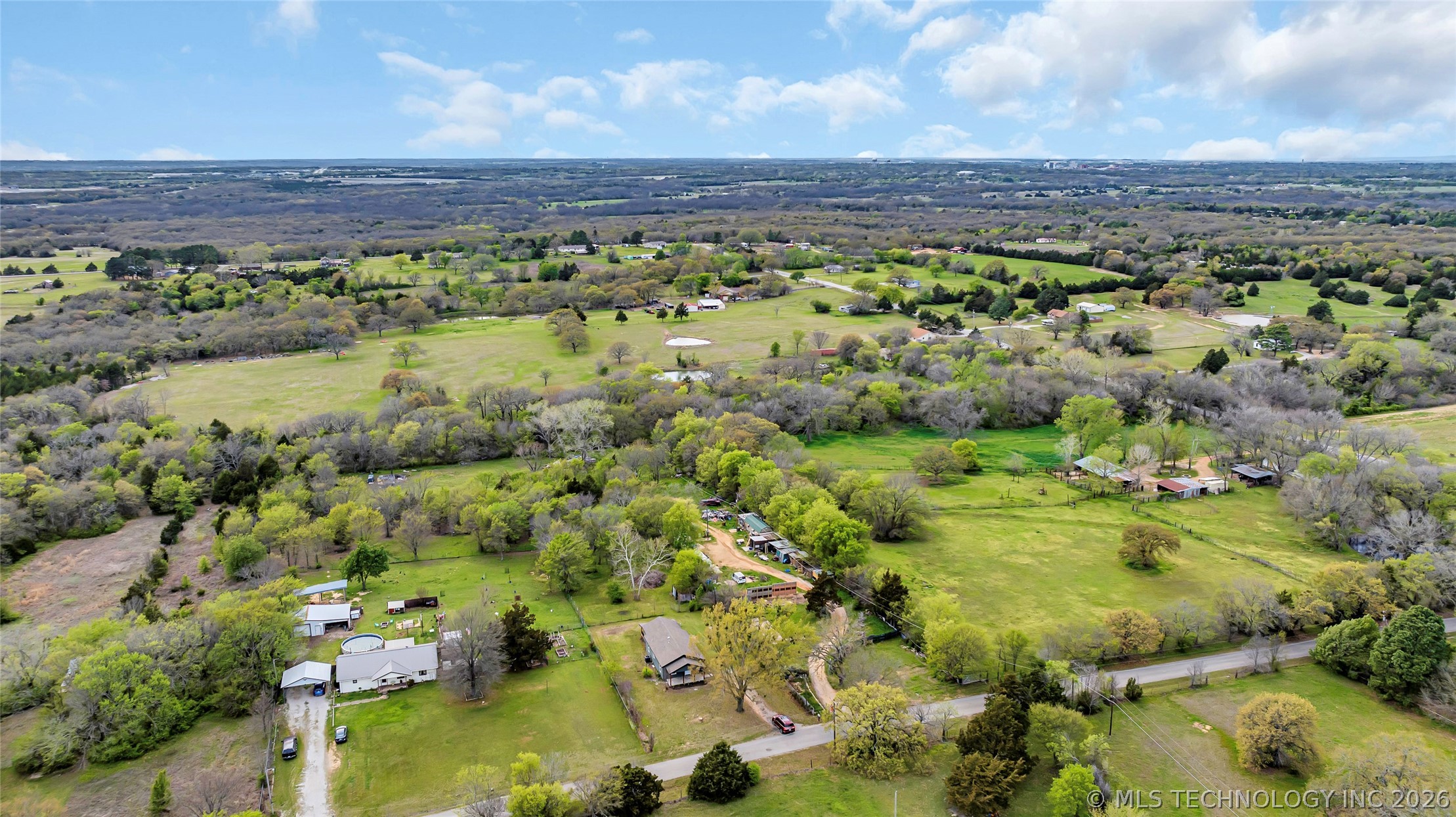 2615 N Rancho Lane Property Photo 28