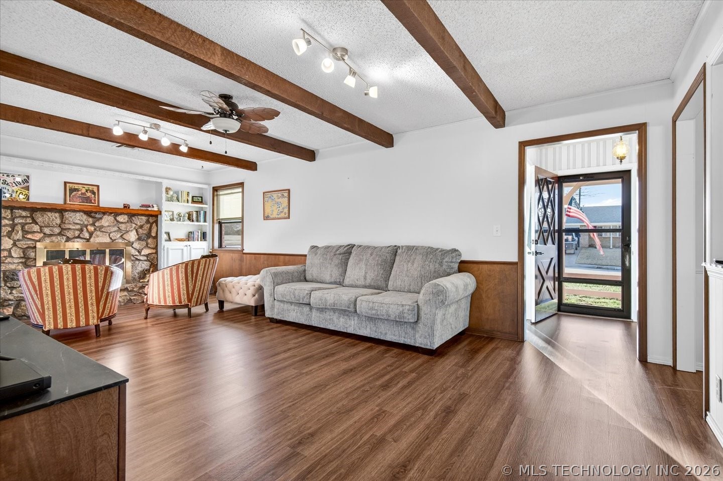 872 Concord Drive Property Photo 9