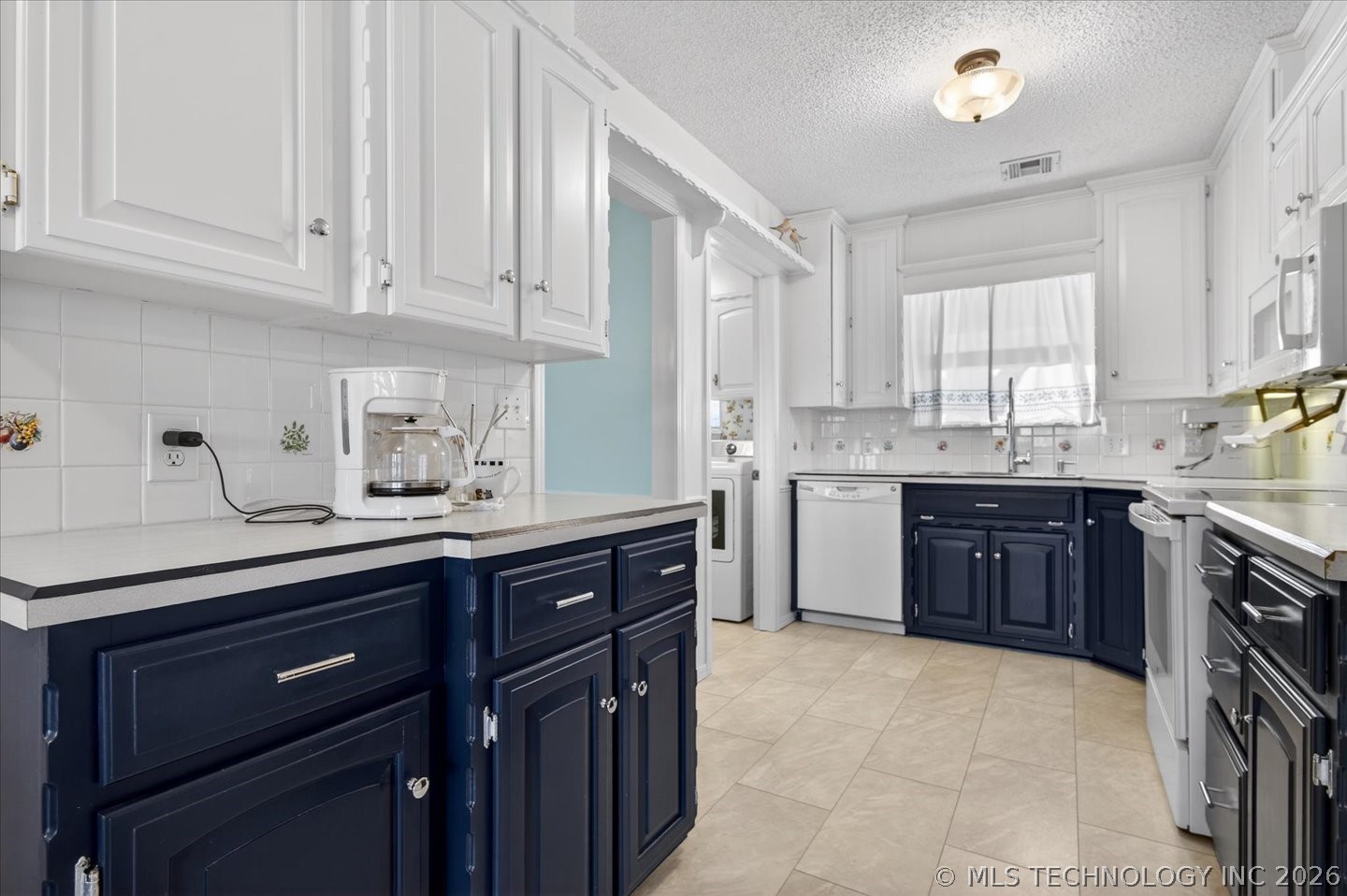 872 Concord Drive Property Photo 16