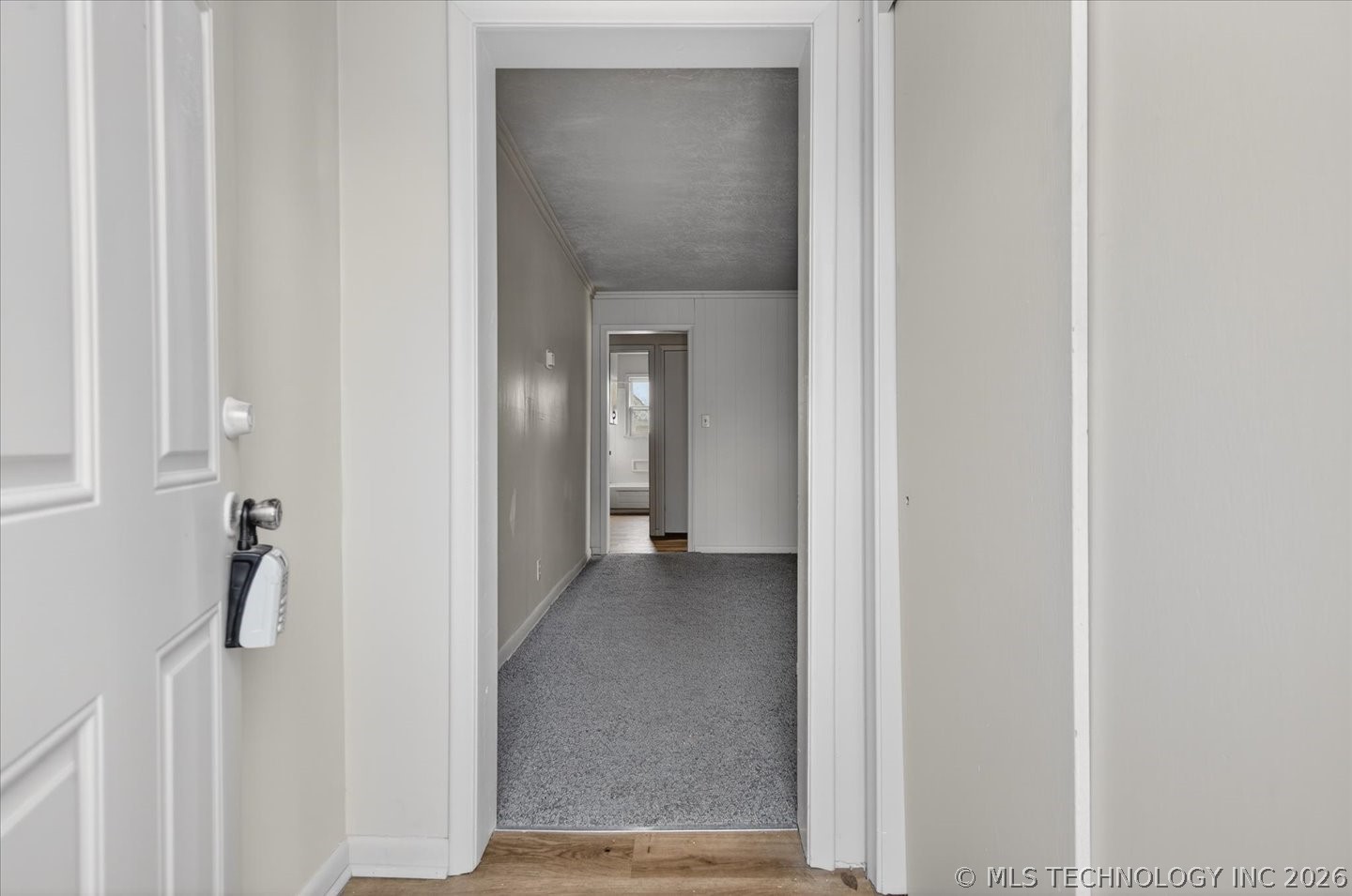 116 Nw Cass Property Photo 3