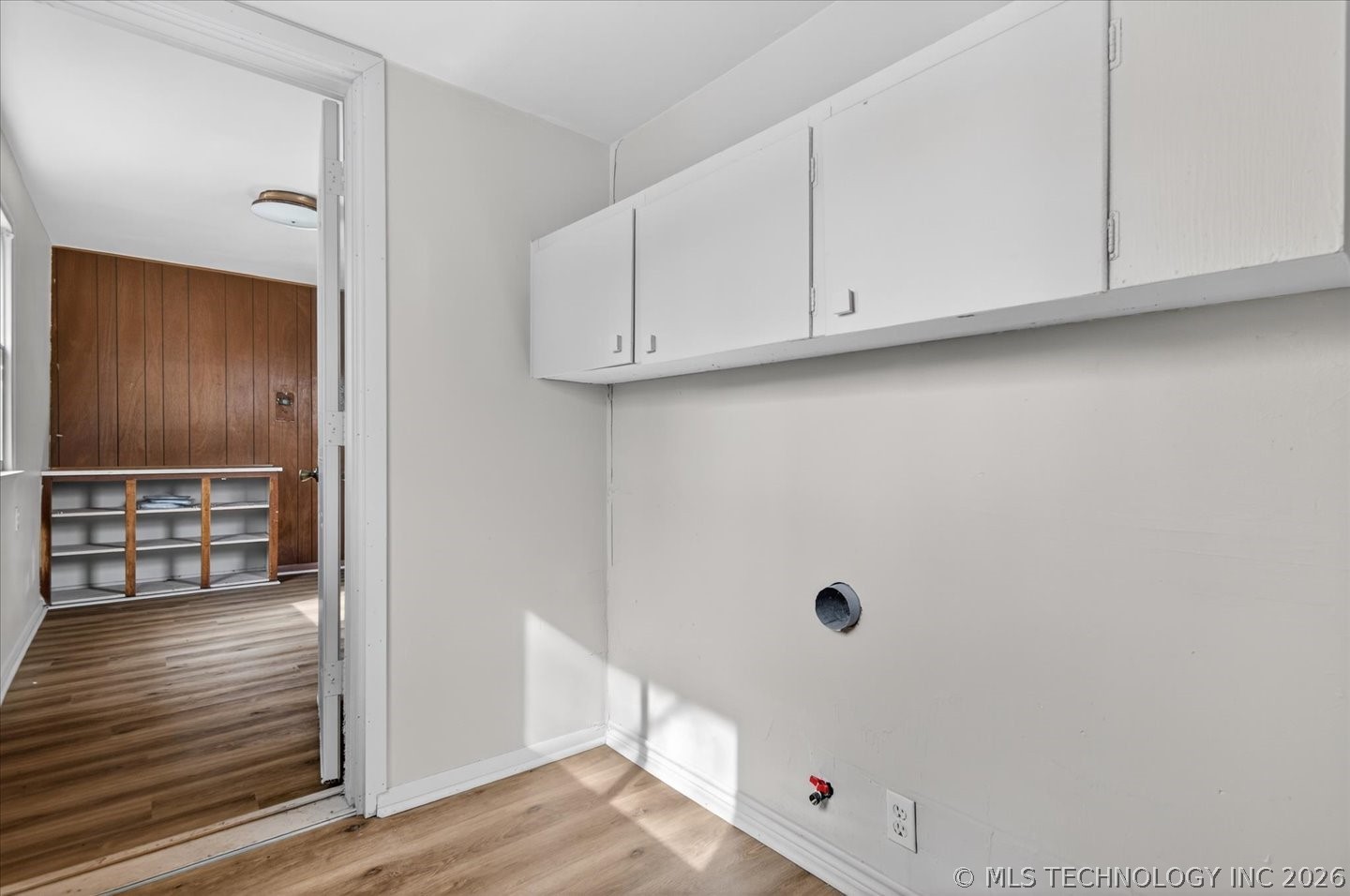 116 Nw Cass Property Photo 10