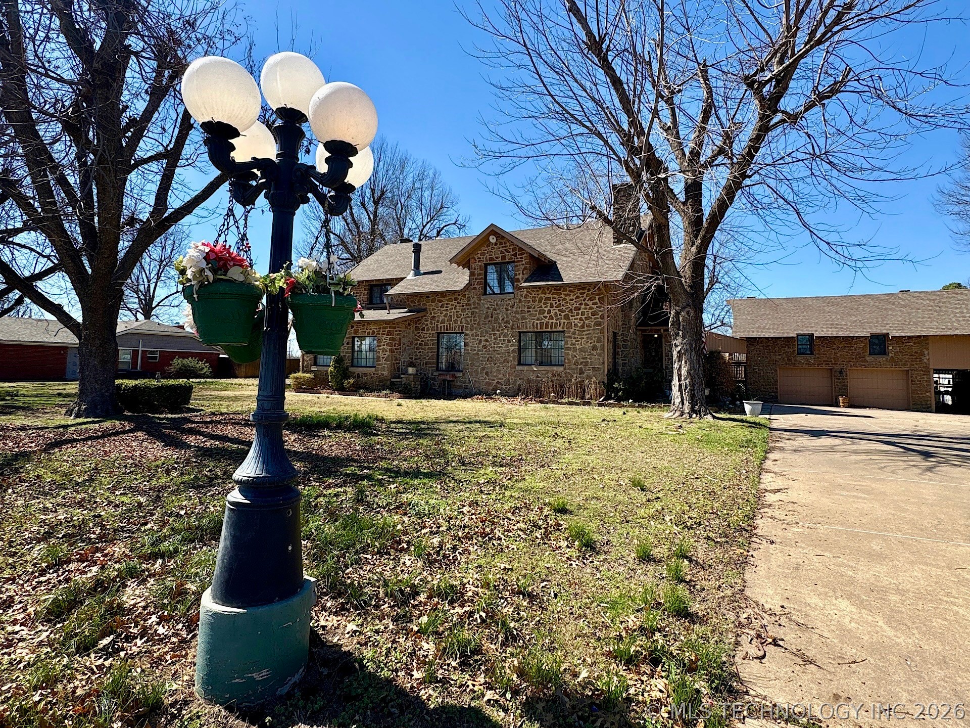 1007 S Wilson Avenue Property Photo 10