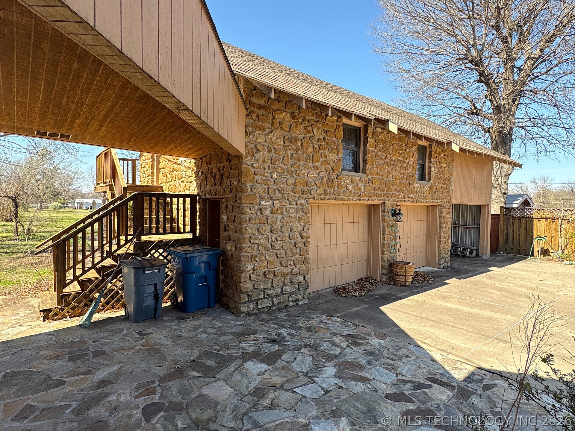 1007 S Wilson Avenue Property Photo 14