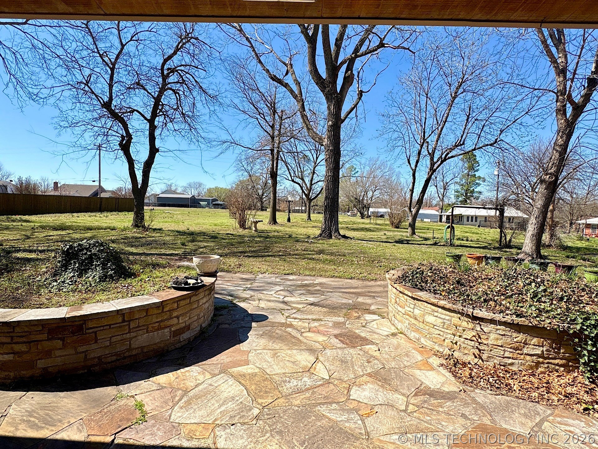 1007 S Wilson Avenue Property Photo 20