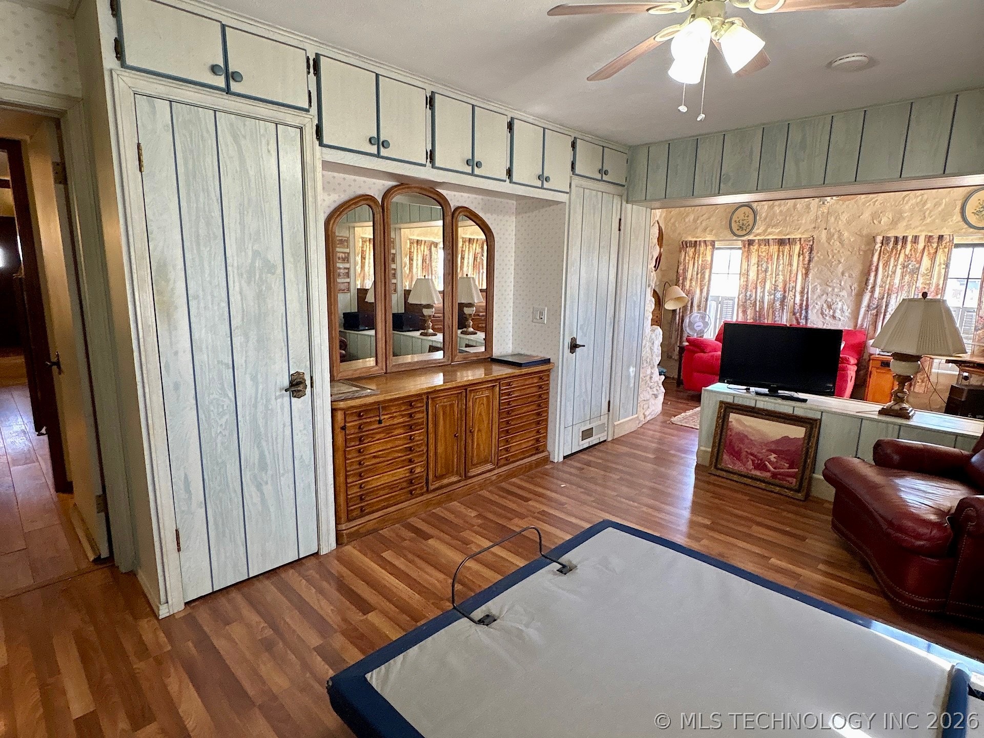 1007 S Wilson Avenue Property Photo 54