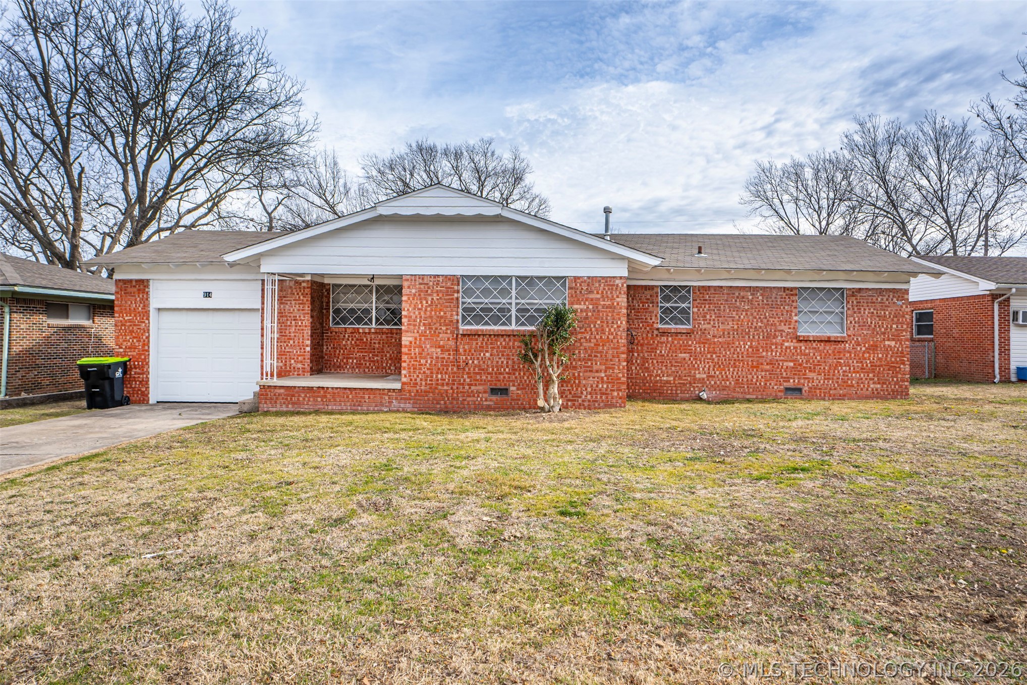 914 N Linda Property Photo 2