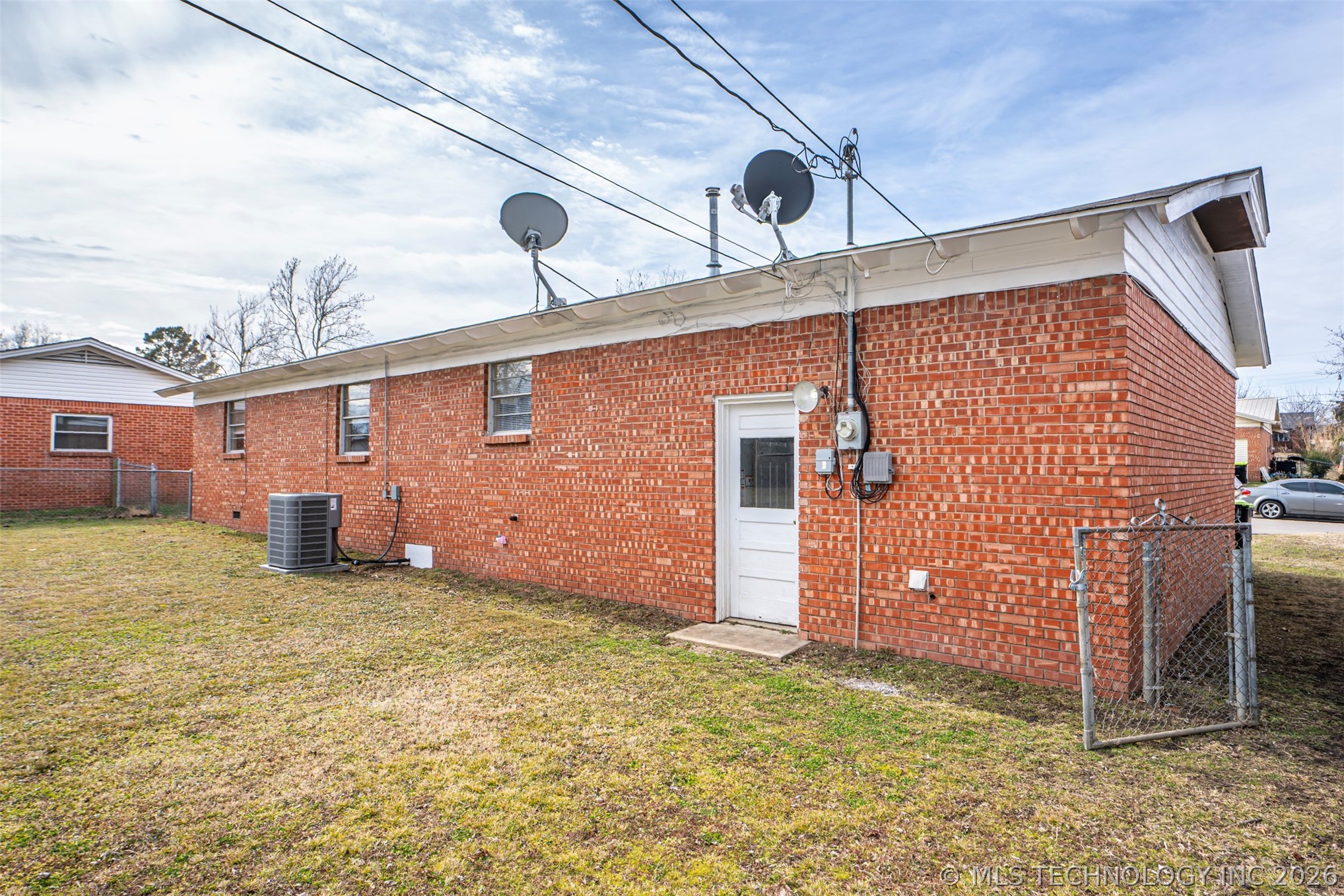914 N Linda Property Photo 5