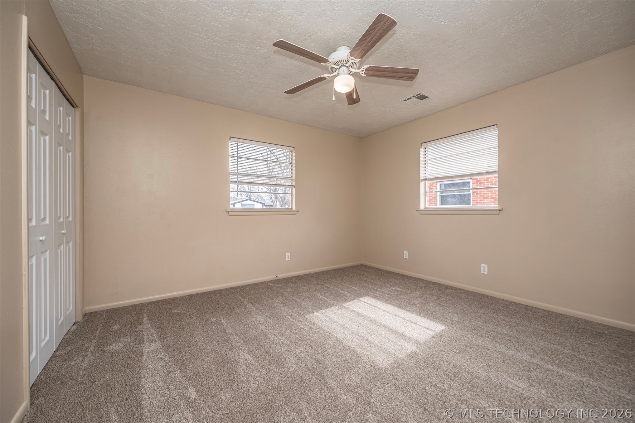 914 N Linda Property Photo 9