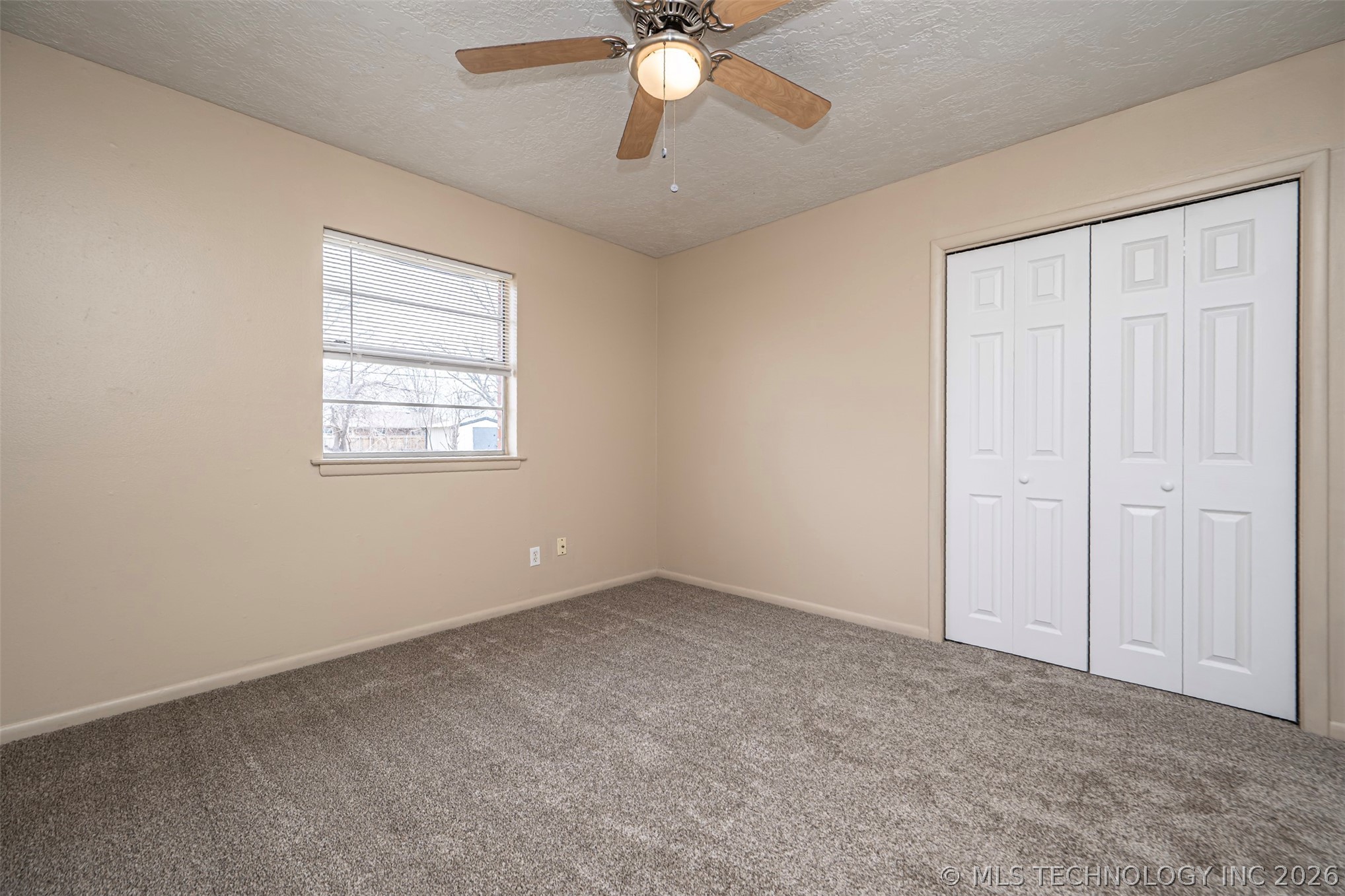 914 N Linda Property Photo 12