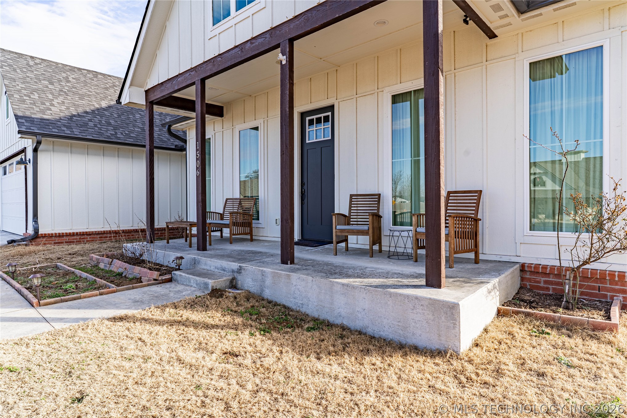 1506 University Circle Property Photo 2