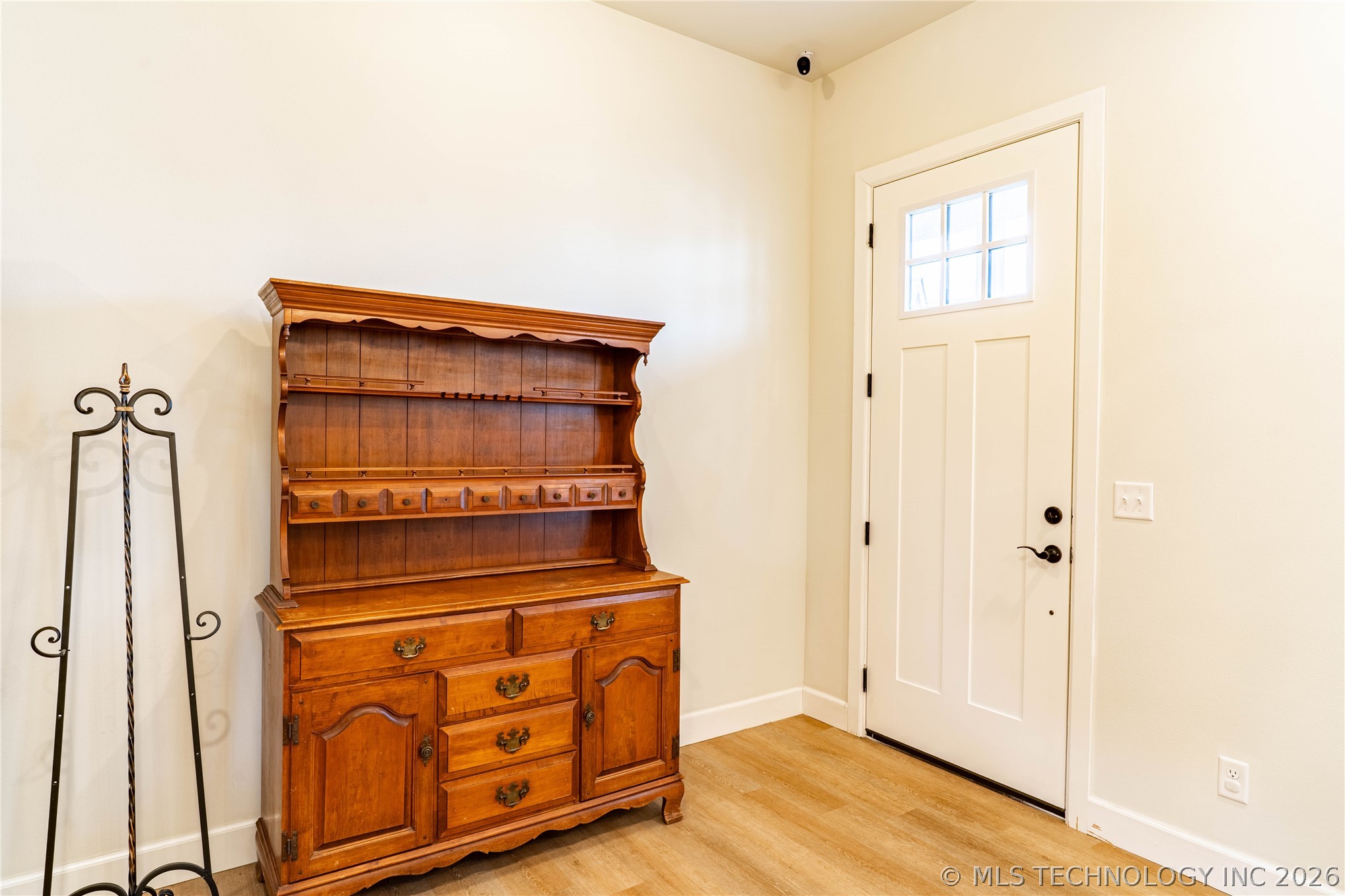 1506 University Circle Property Photo 3