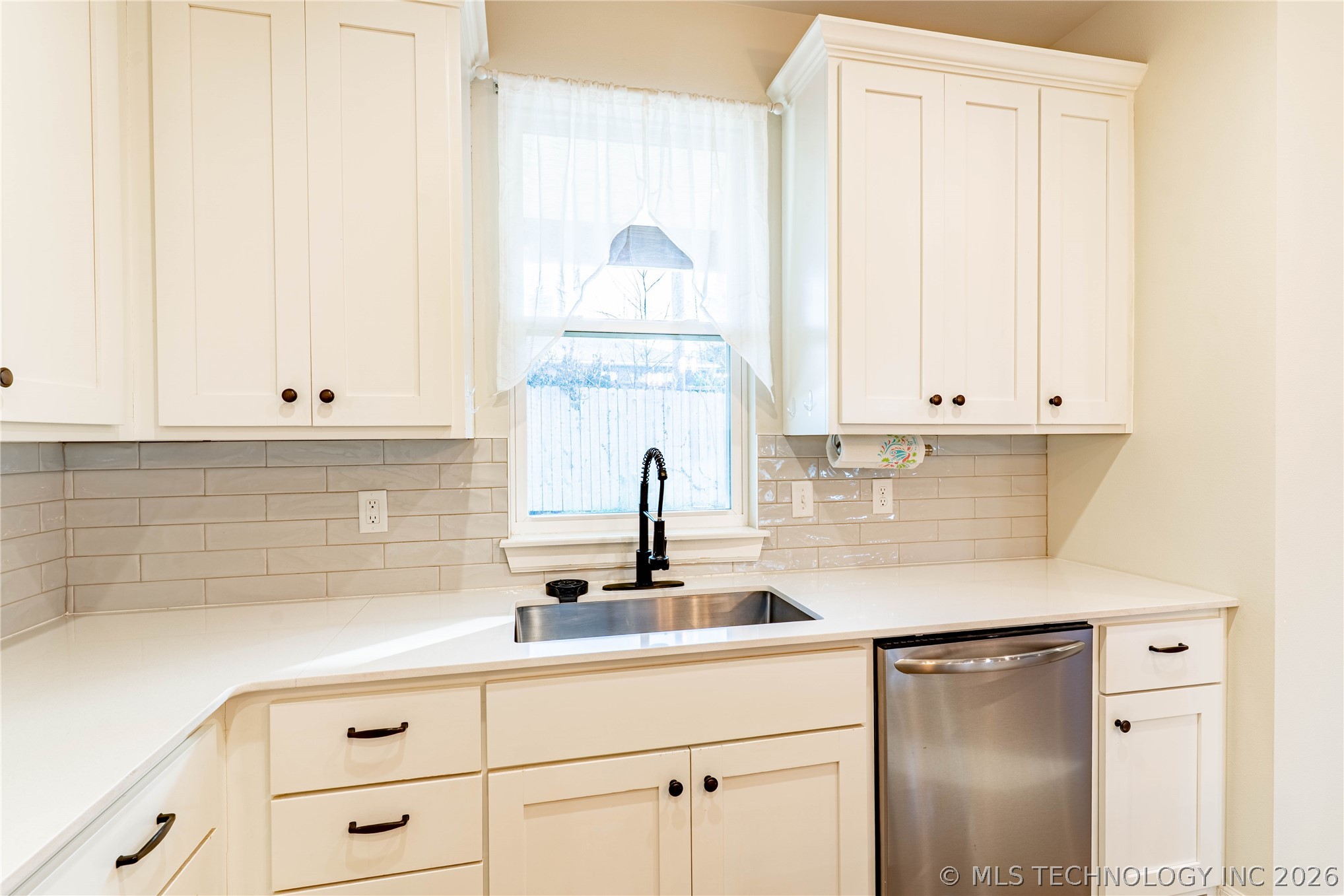 1506 University Circle Property Photo 8