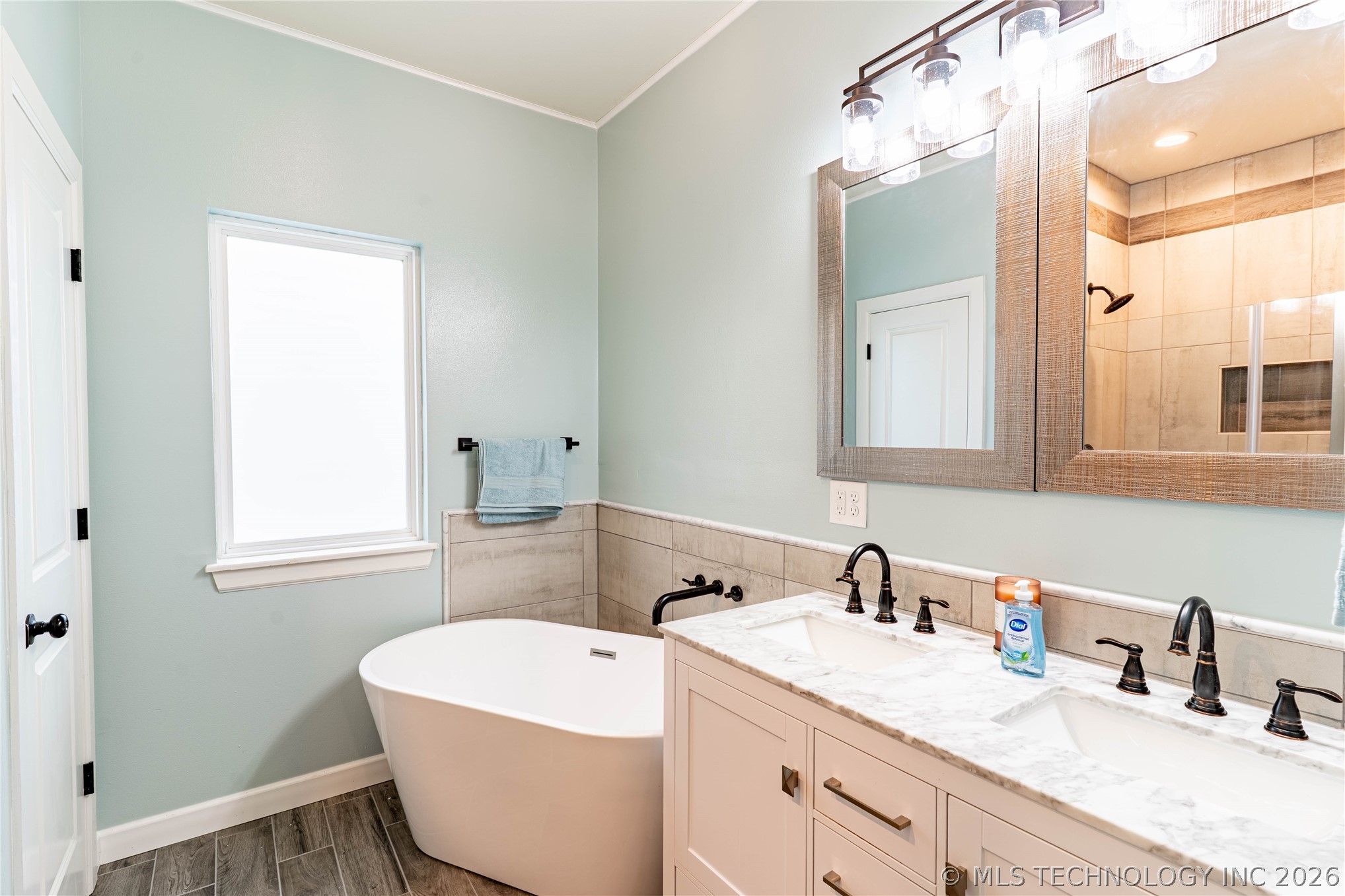 1506 University Circle Property Photo 14