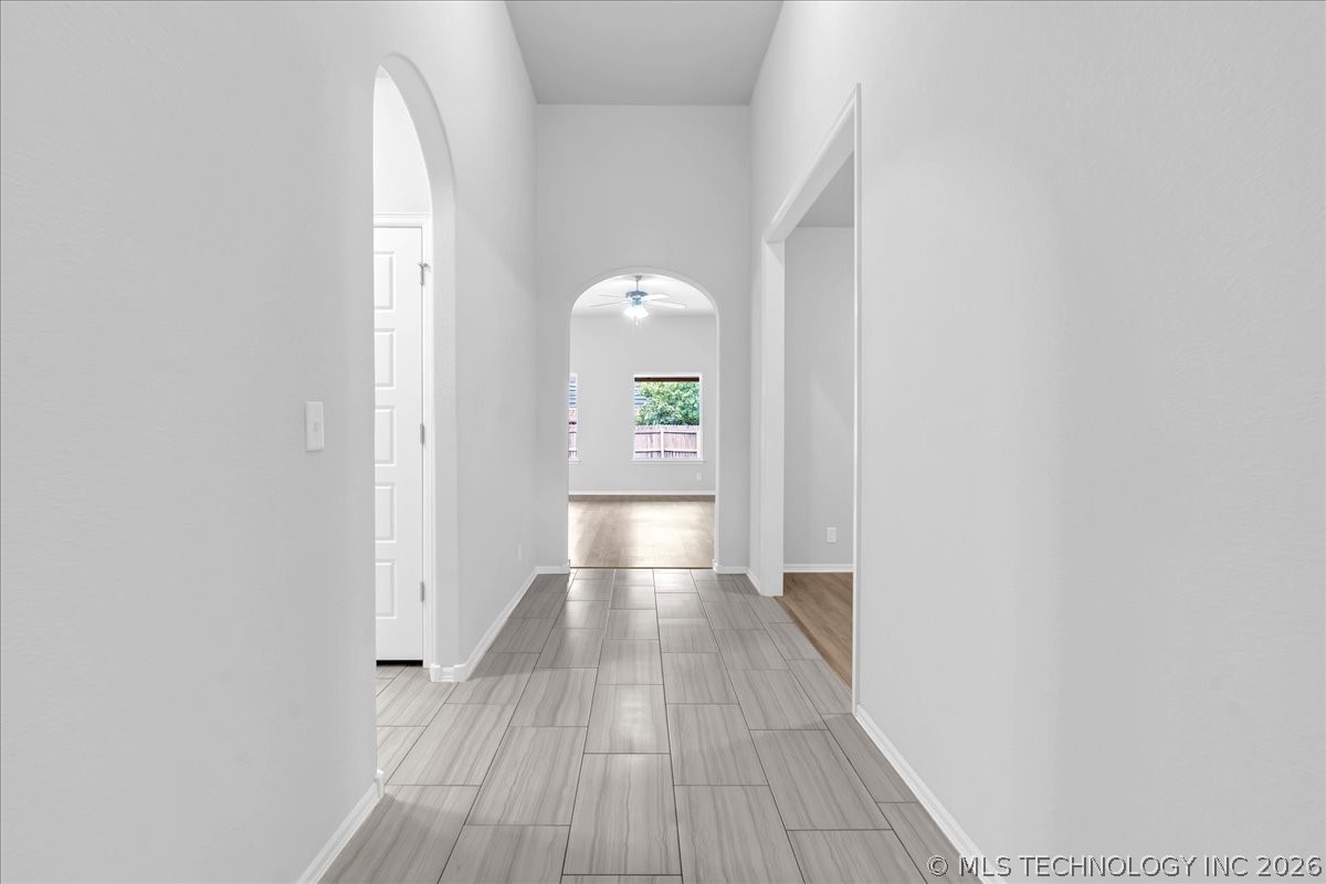 14751 S Urbana Avenue Property Photo 8