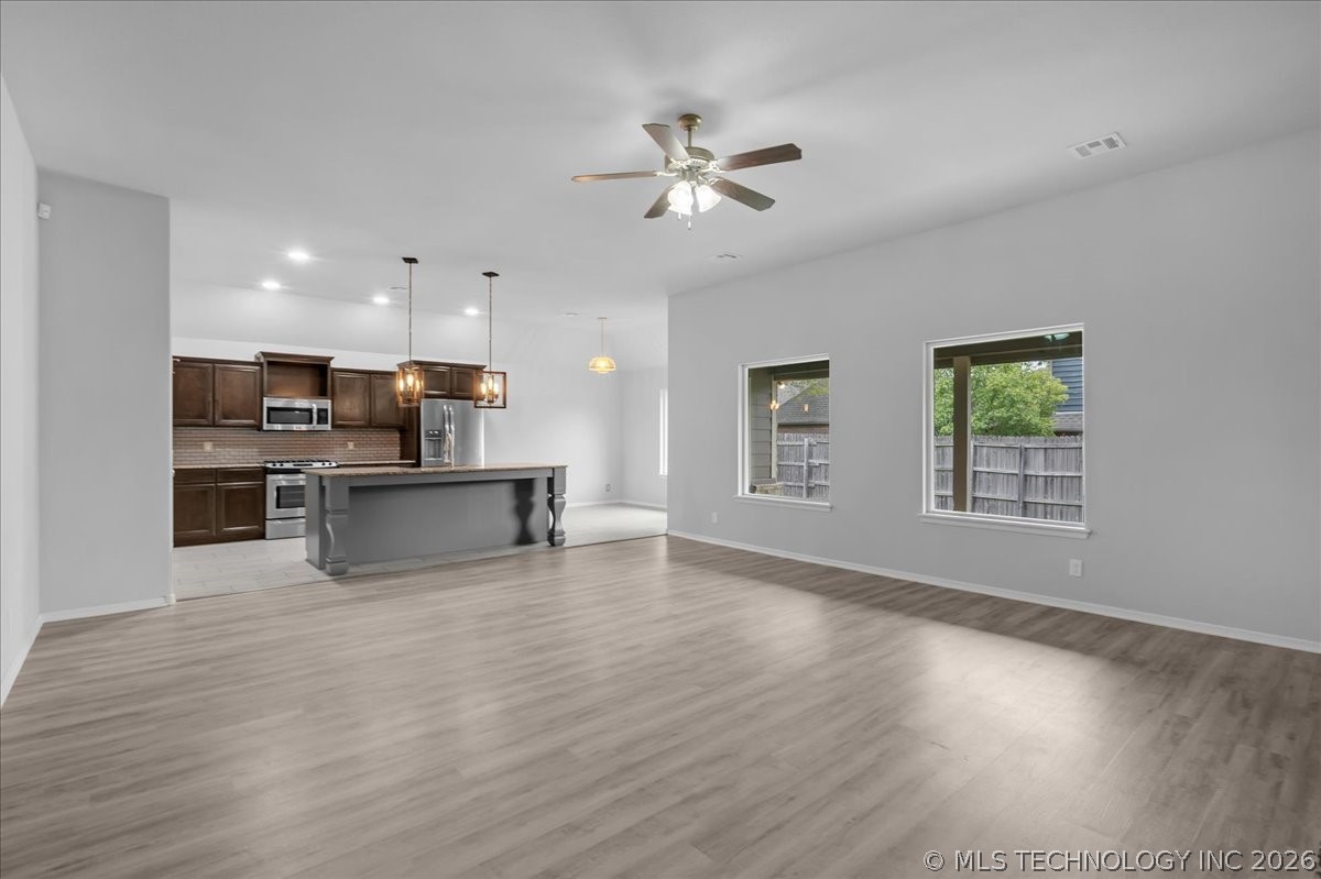 14751 S Urbana Avenue Property Photo 22