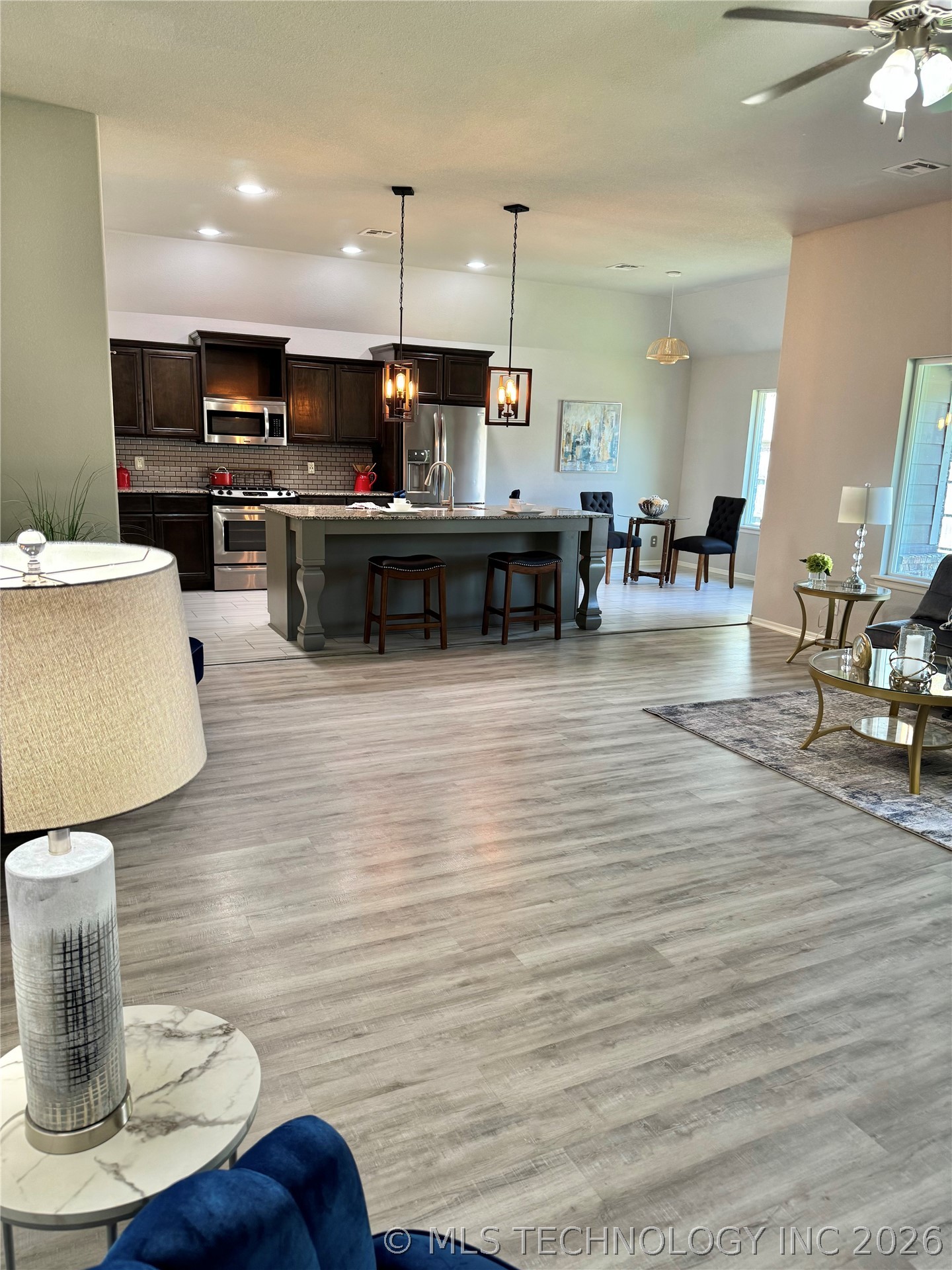 14751 S Urbana Avenue Property Photo 23