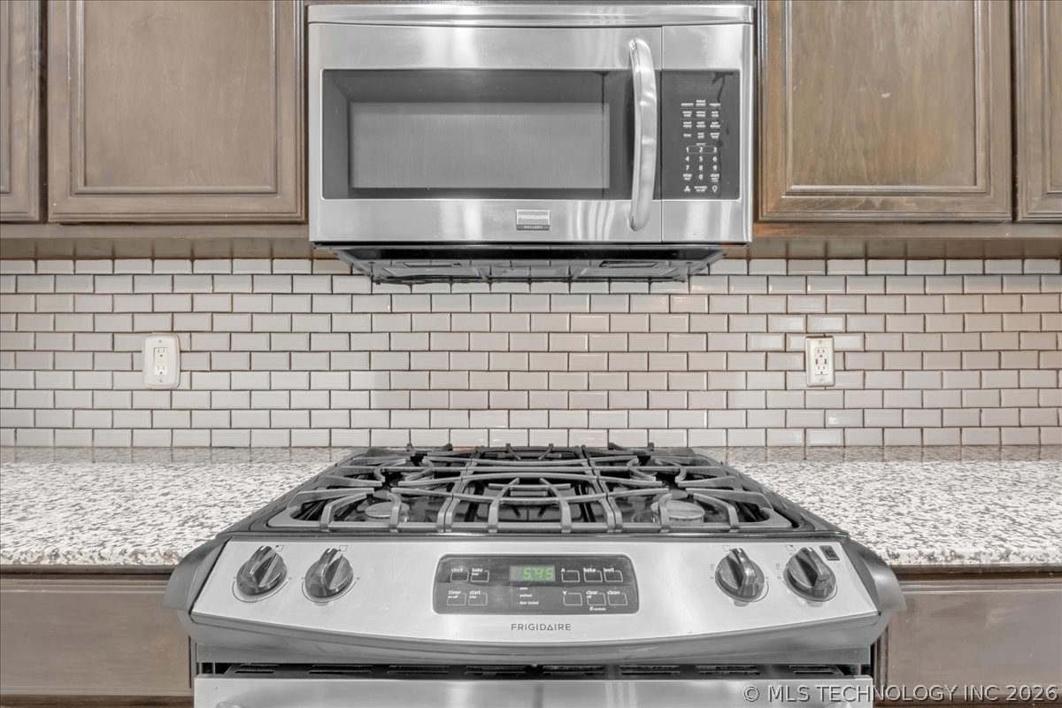 14751 S Urbana Avenue Property Photo 31