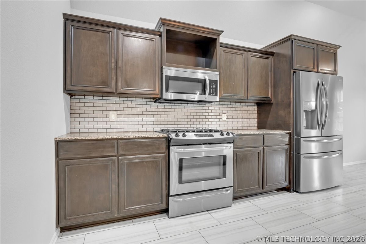 14751 S Urbana Avenue Property Photo 32