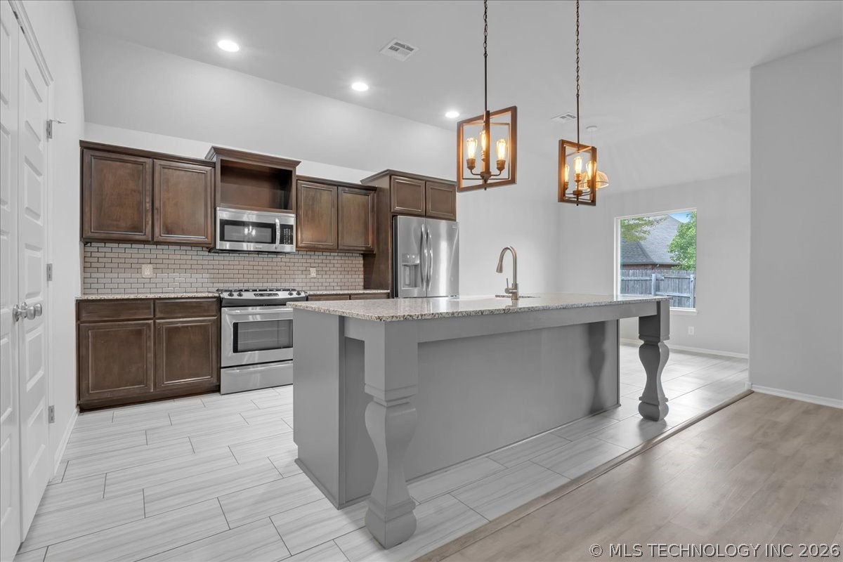 14751 S Urbana Avenue Property Photo 33