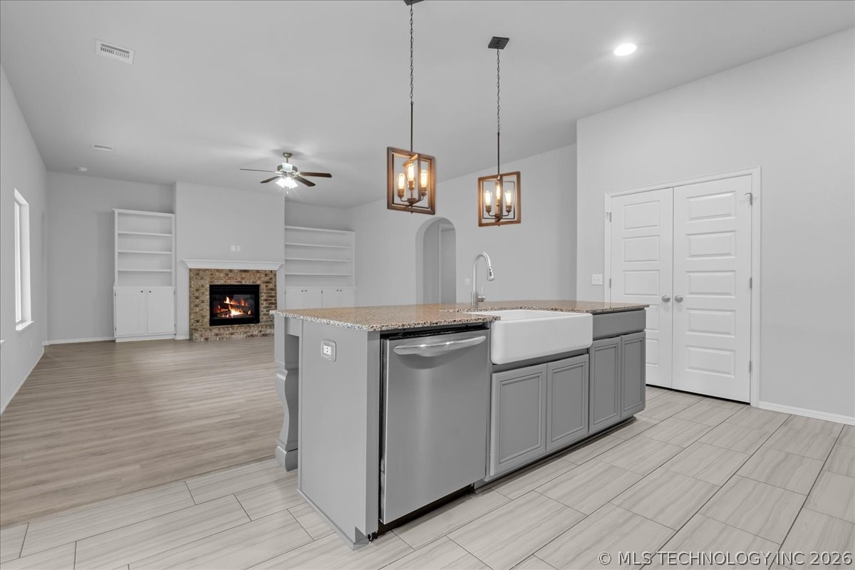 14751 S Urbana Avenue Property Photo 36