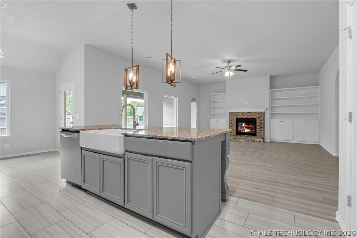 14751 S Urbana Avenue Property Photo 37