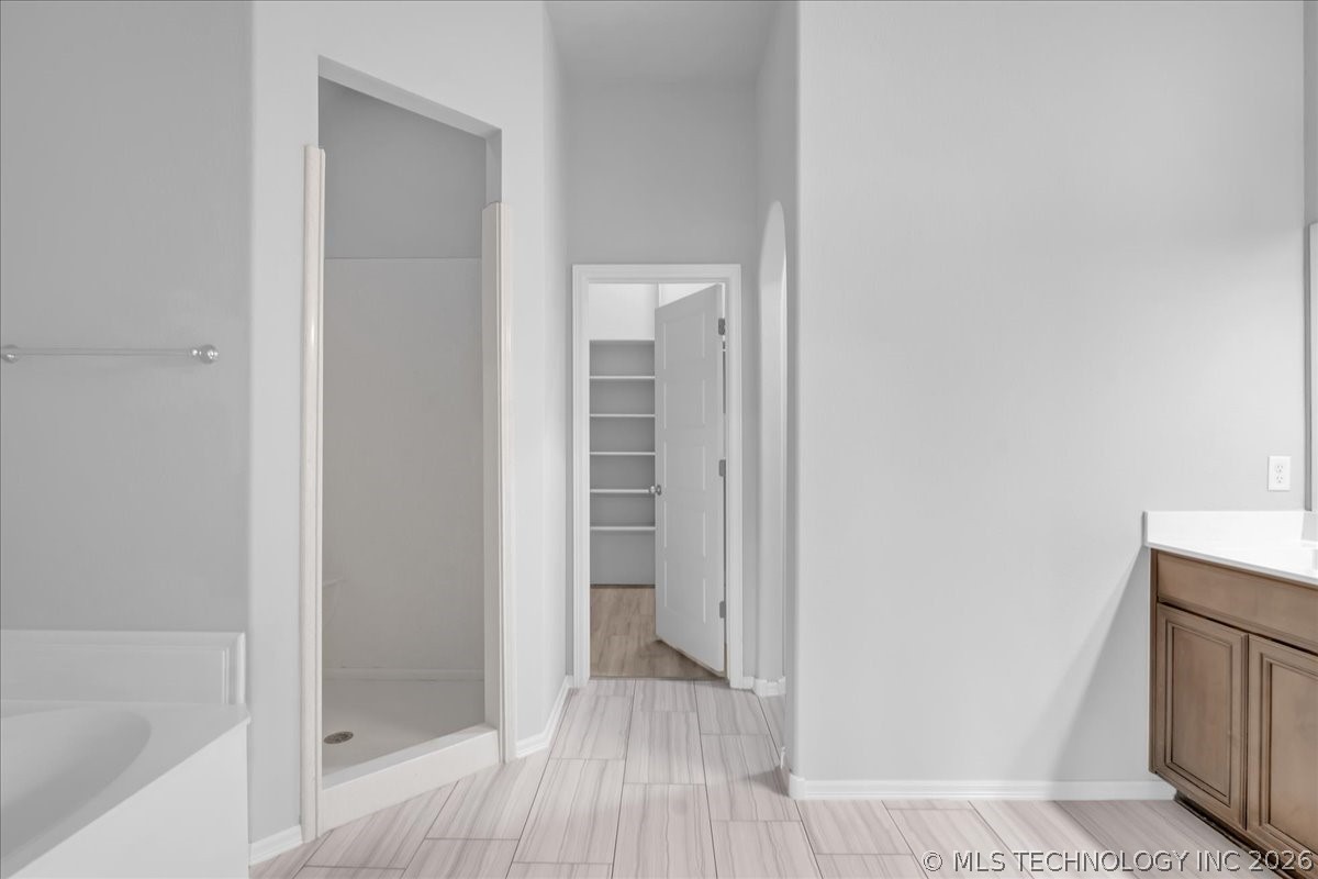 14751 S Urbana Avenue Property Photo 50