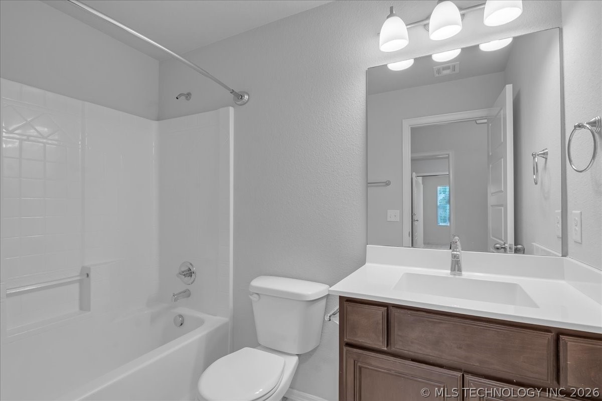 14751 S Urbana Avenue Property Photo 65