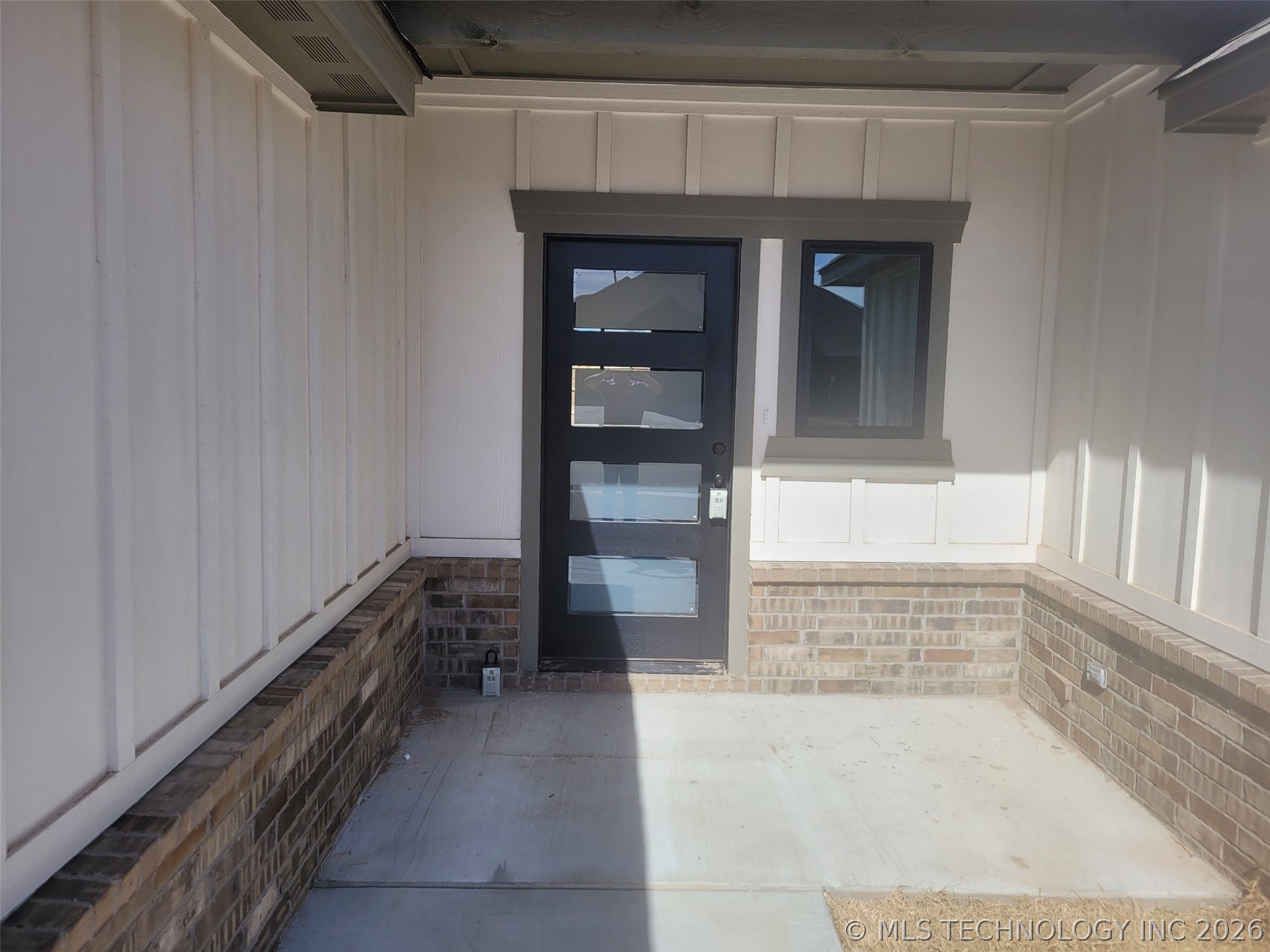 10413 E 132nd Street S Property Photo 2