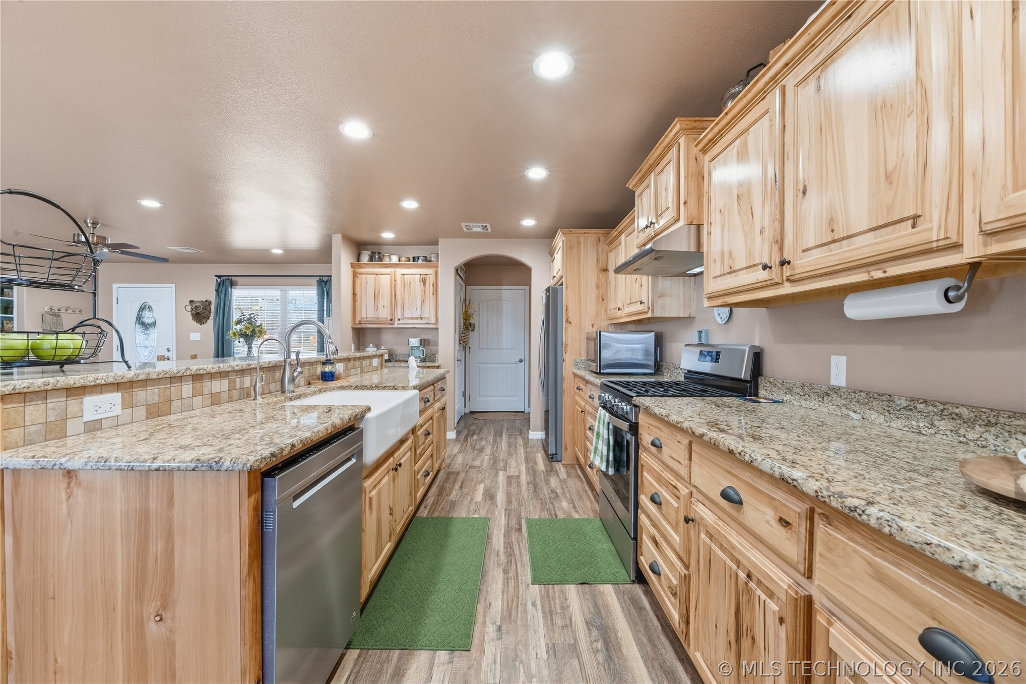 440 W 7th Street Property Photo 8