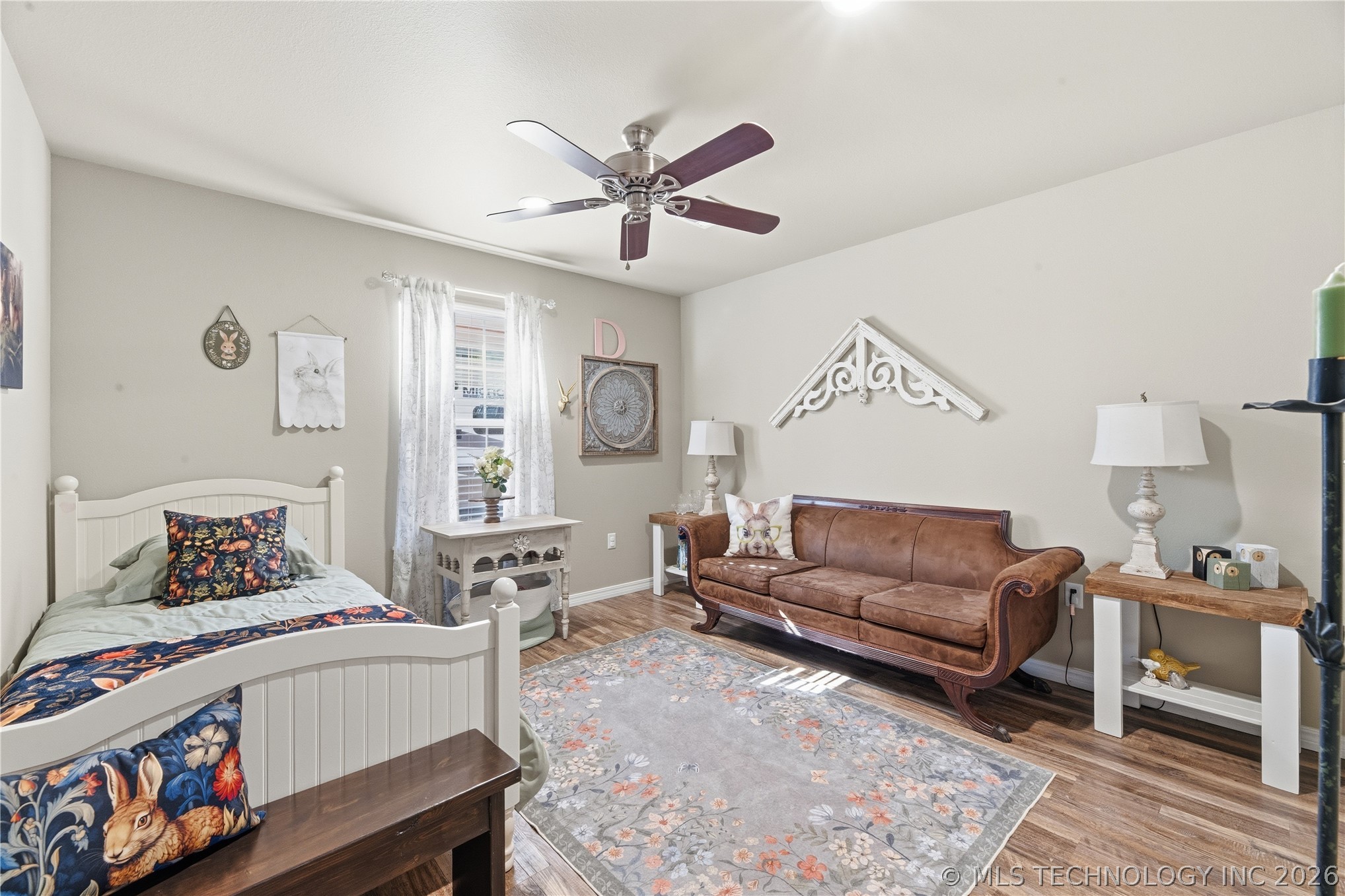 440 W 7th Street Property Photo 25