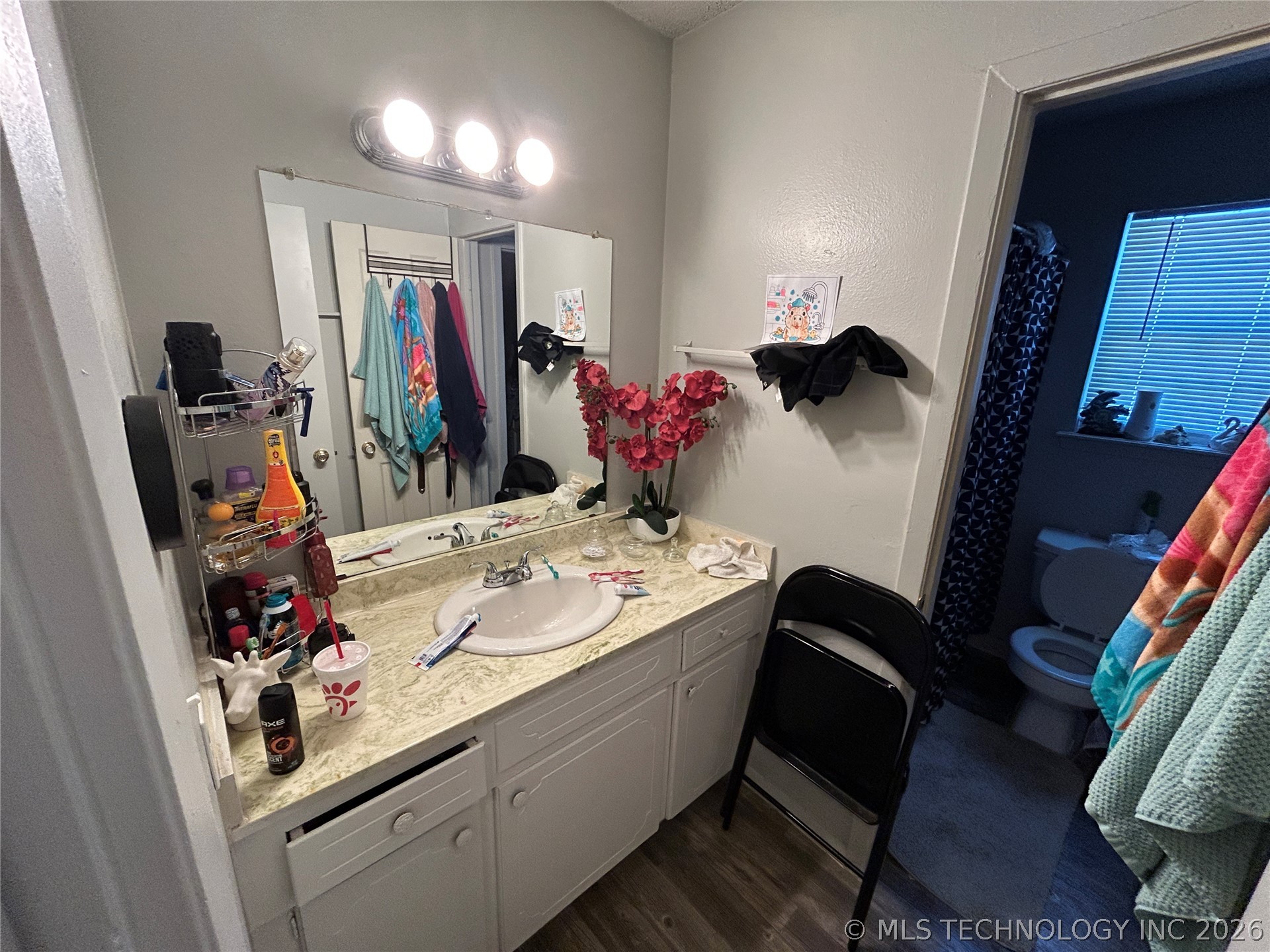 2302 S 84th East Avenue Property Photo 16