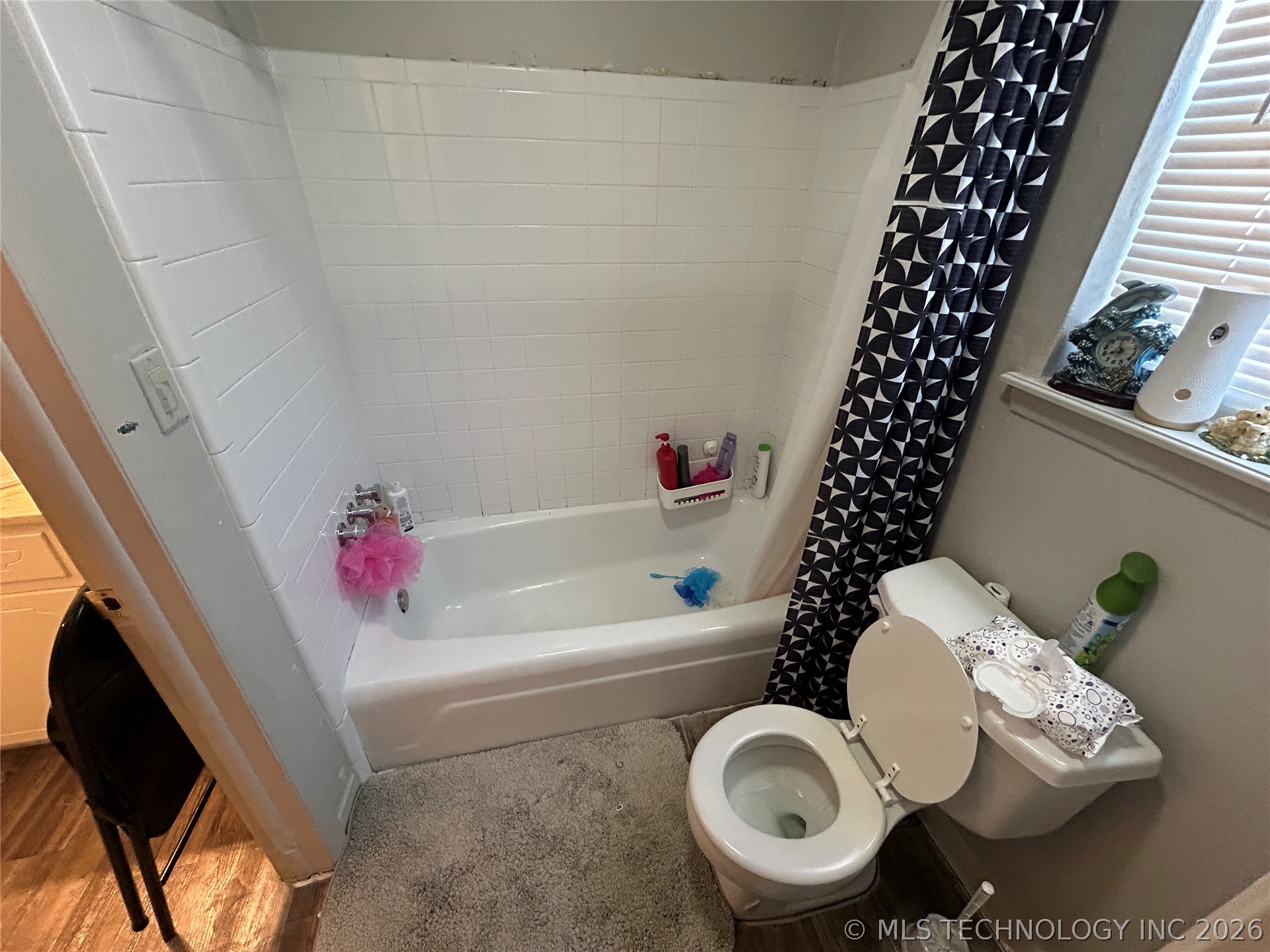 2302 S 84th East Avenue Property Photo 18