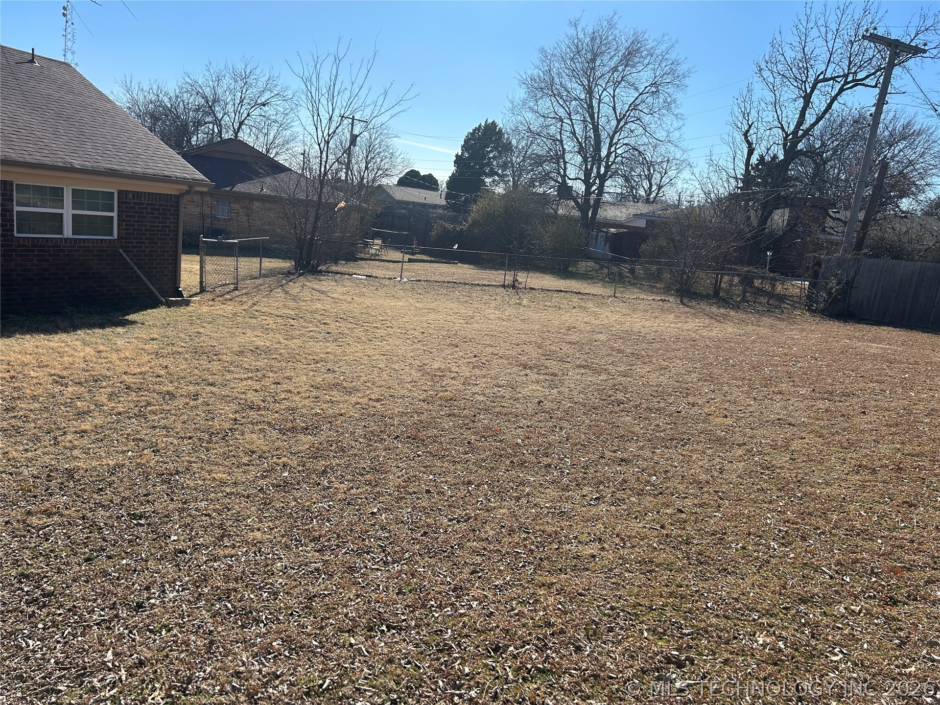 2302 S 84th East Avenue Property Photo 42