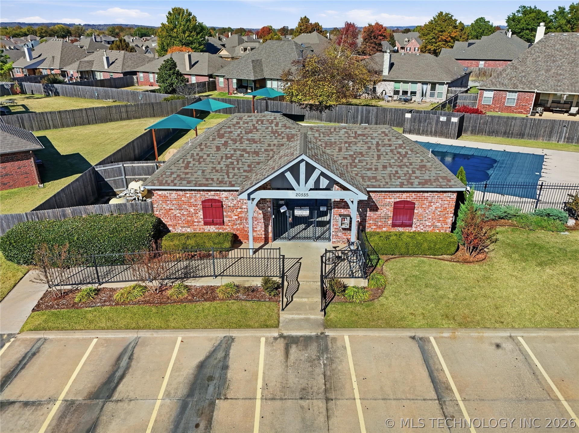 20586 E 47th Street Property Photo 7