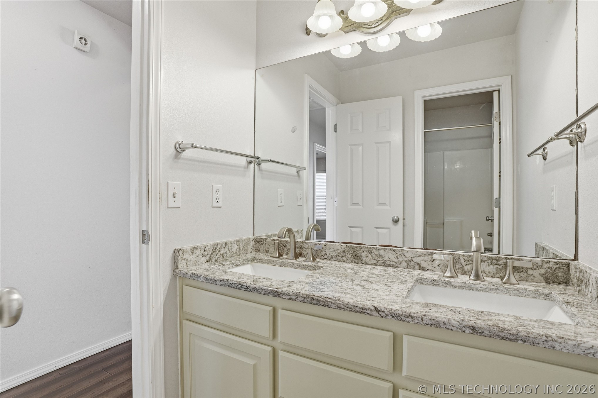 20586 E 47th Street Property Photo 23