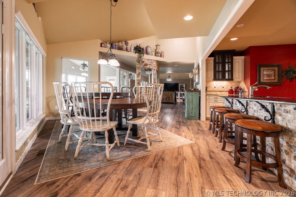 14235 Bois Darc Property Photo 11