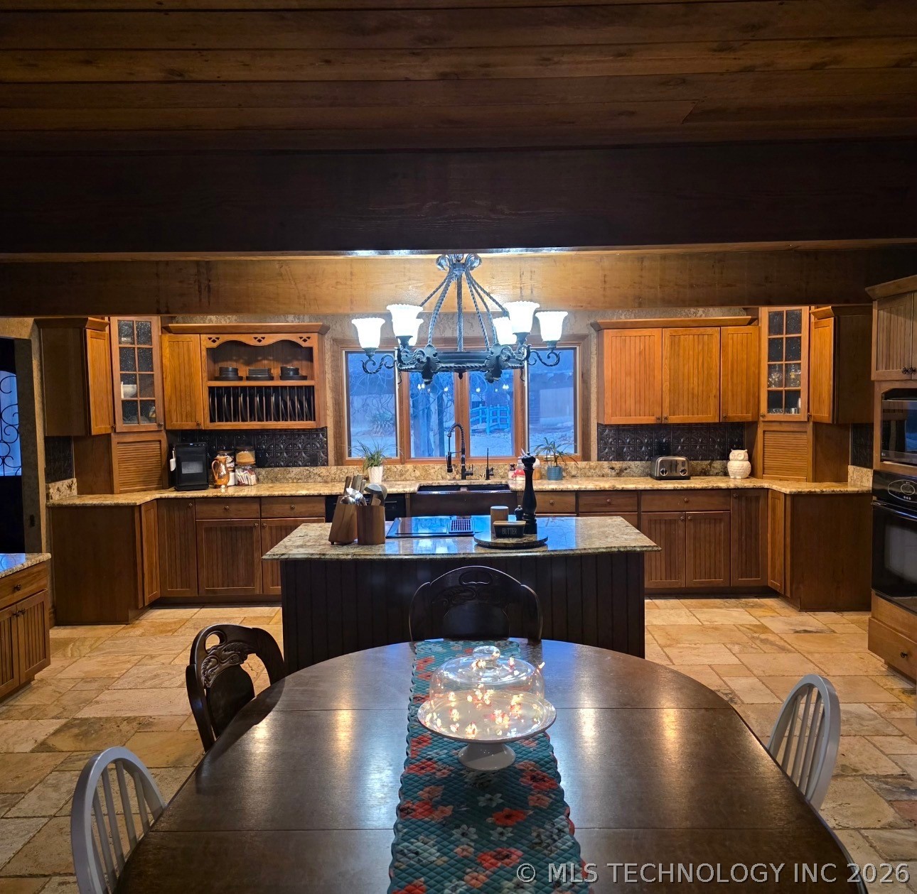 18007 Marian Avenue Property Photo 3