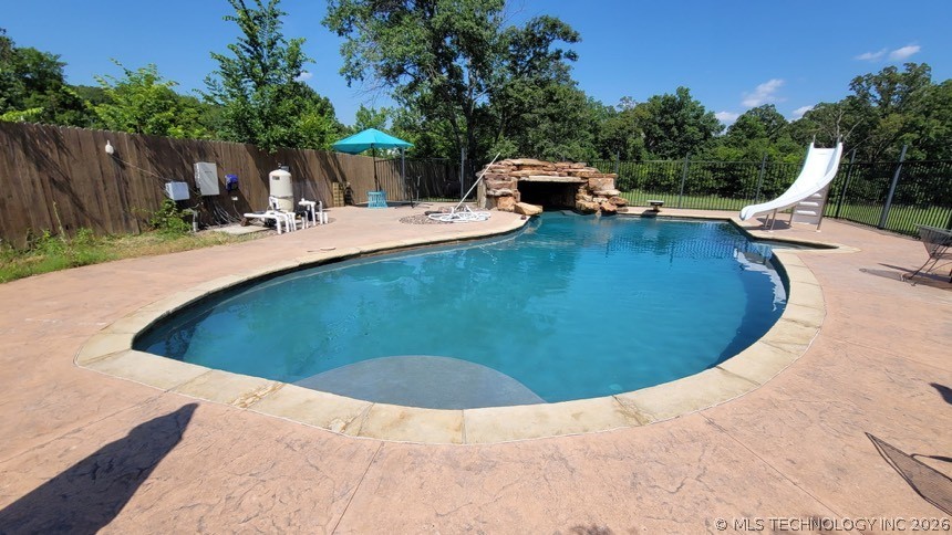 18007 Marian Avenue Property Photo 9