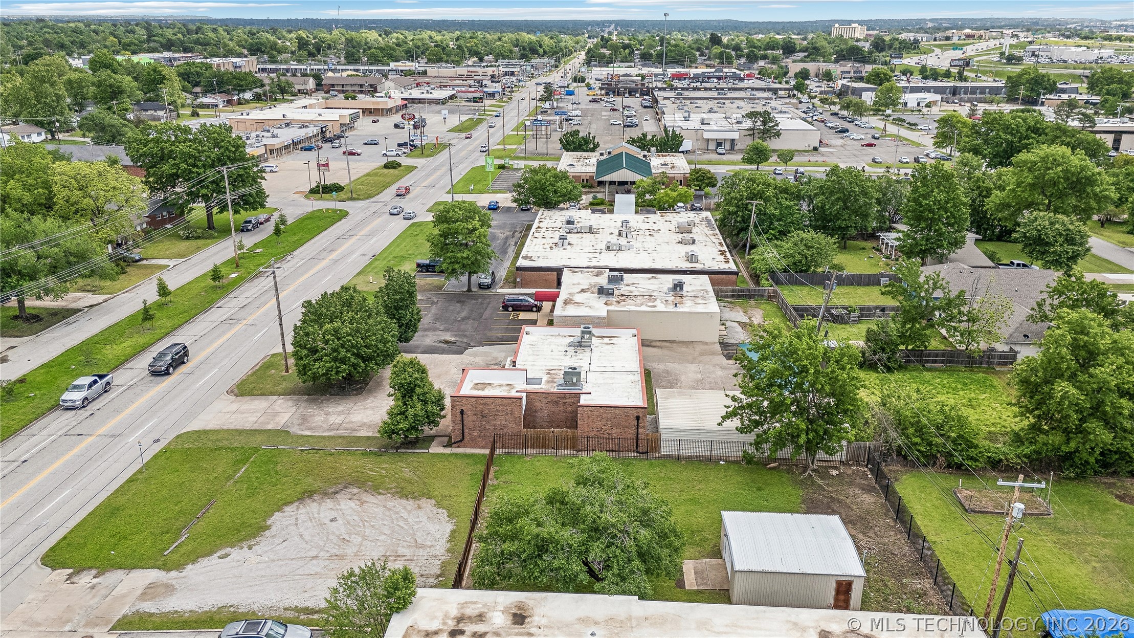 5912 E 31st Street Property Photo 8