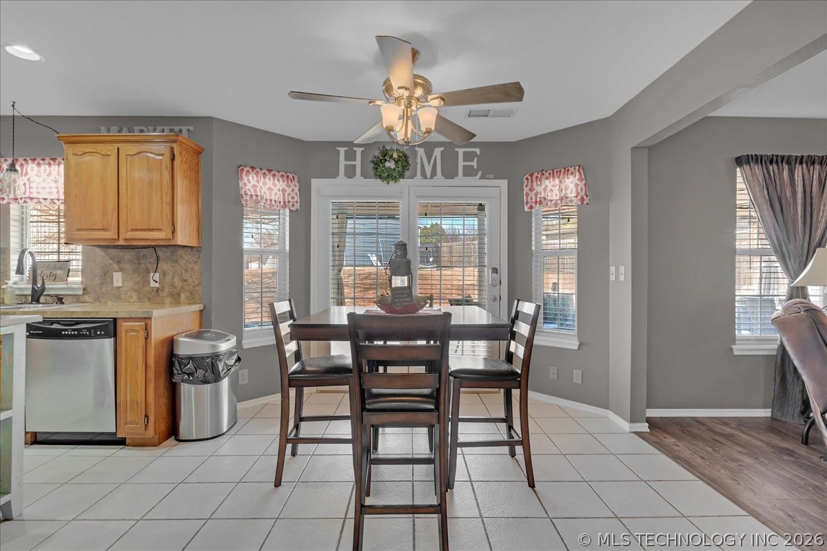 11782 S 252nd East Avenue Property Photo 16