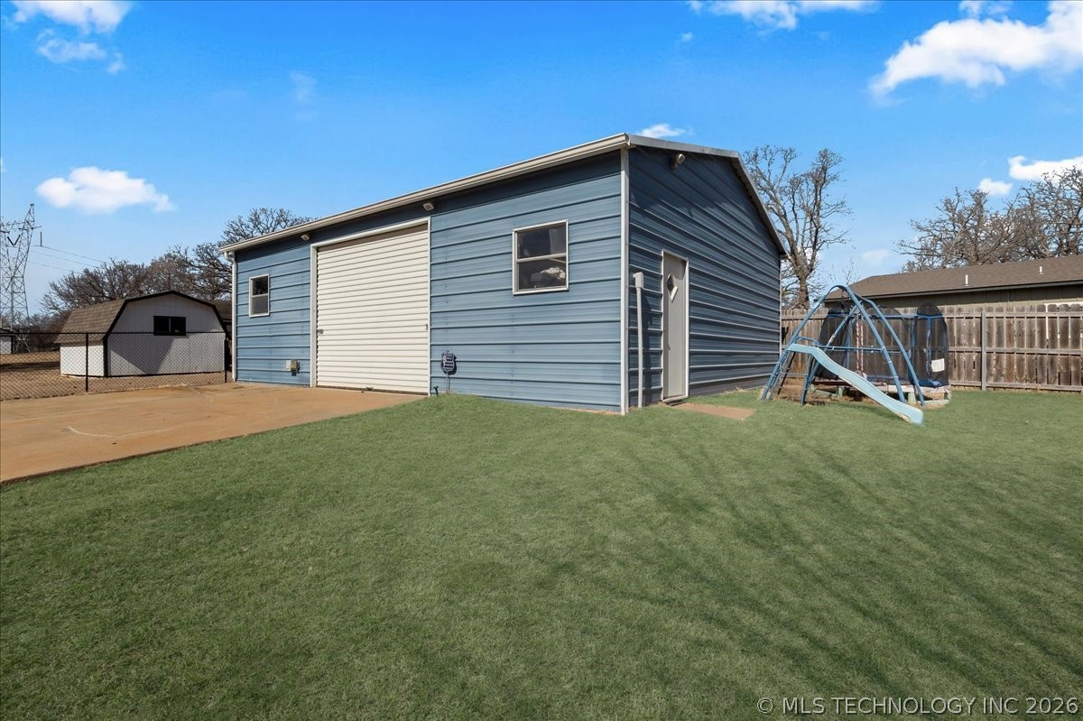 11782 S 252nd East Avenue Property Photo 47