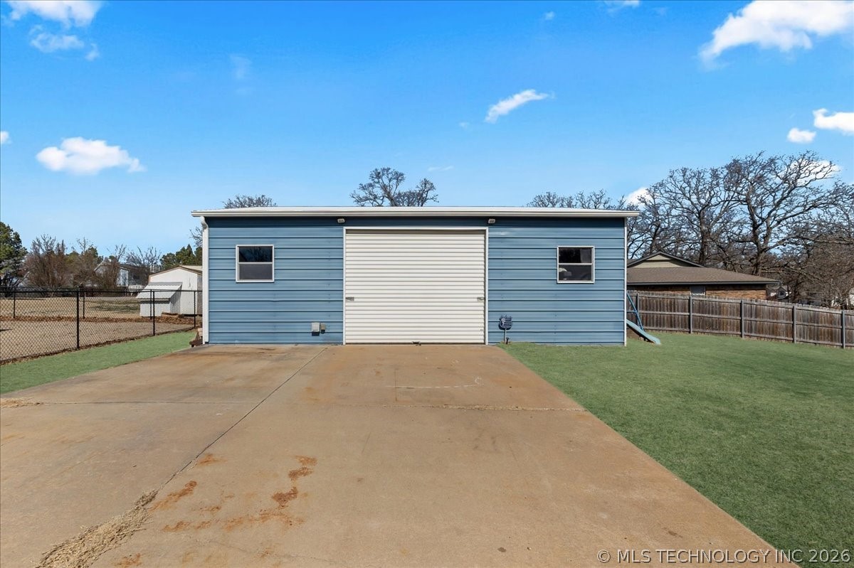 11782 S 252nd East Avenue Property Photo 48