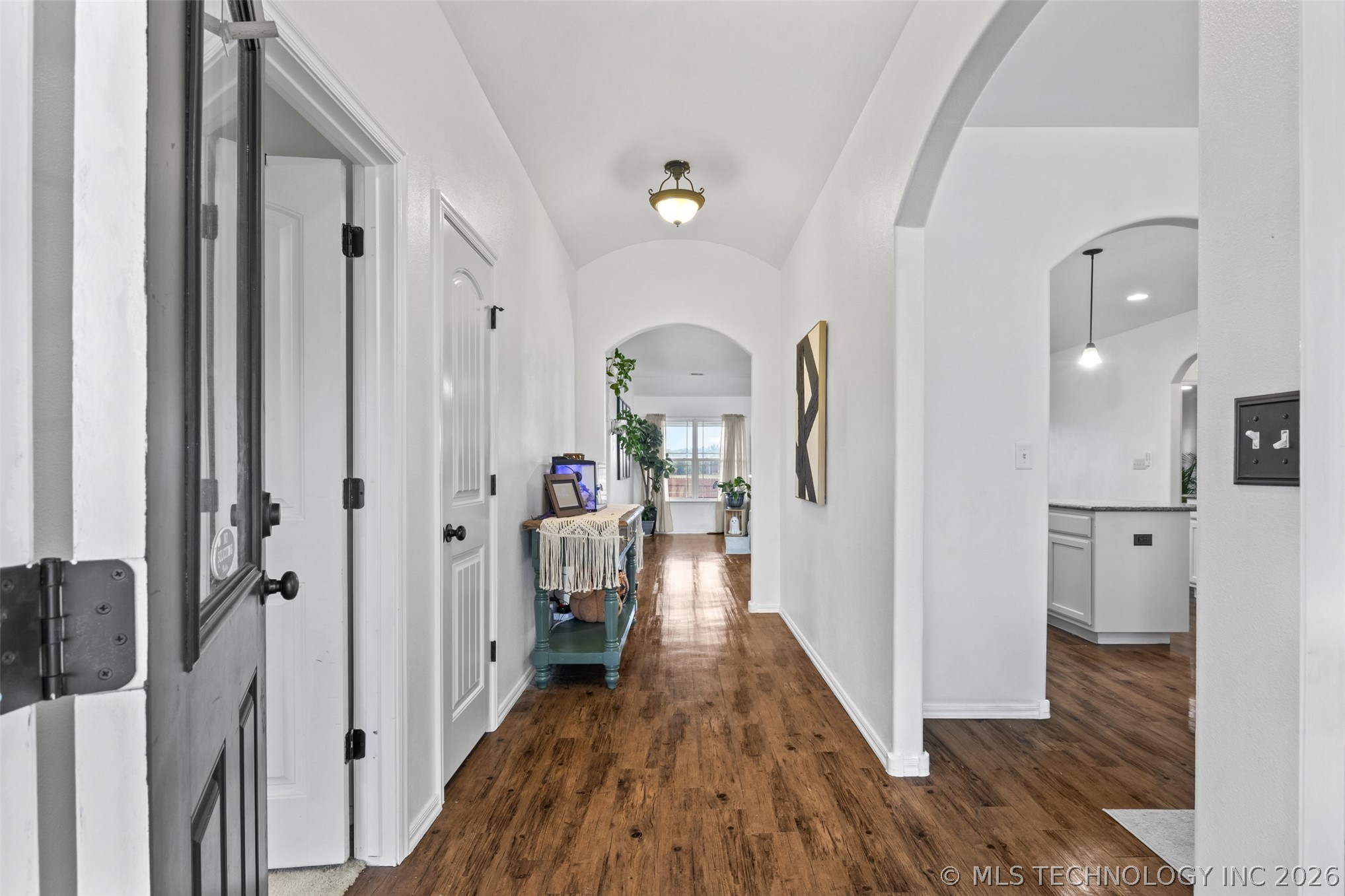 9086 S 253rd Avenue E Property Photo 6